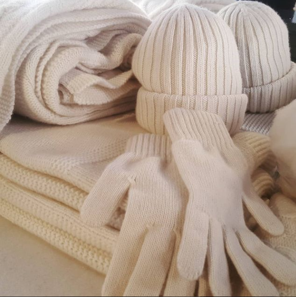 Worldmarine Collection — Luxury Textiles, Cashmere and Accessories for Yachts, Villas and Jets