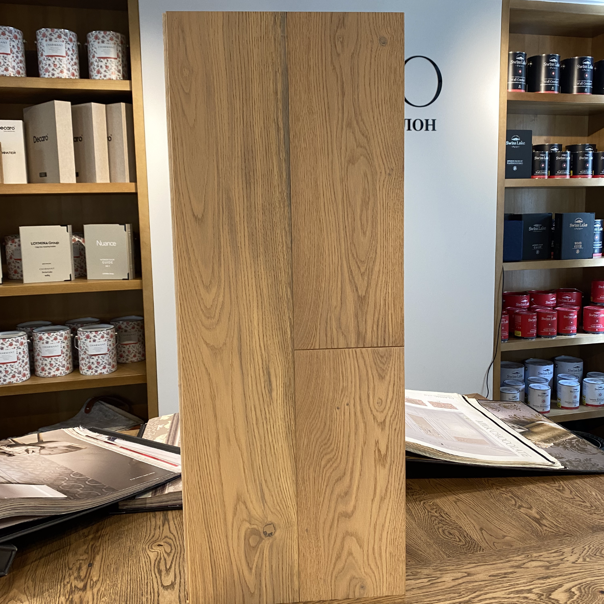 Инженерная доска. L. Deco интерьерный салон. Краски/обои/лепной декор