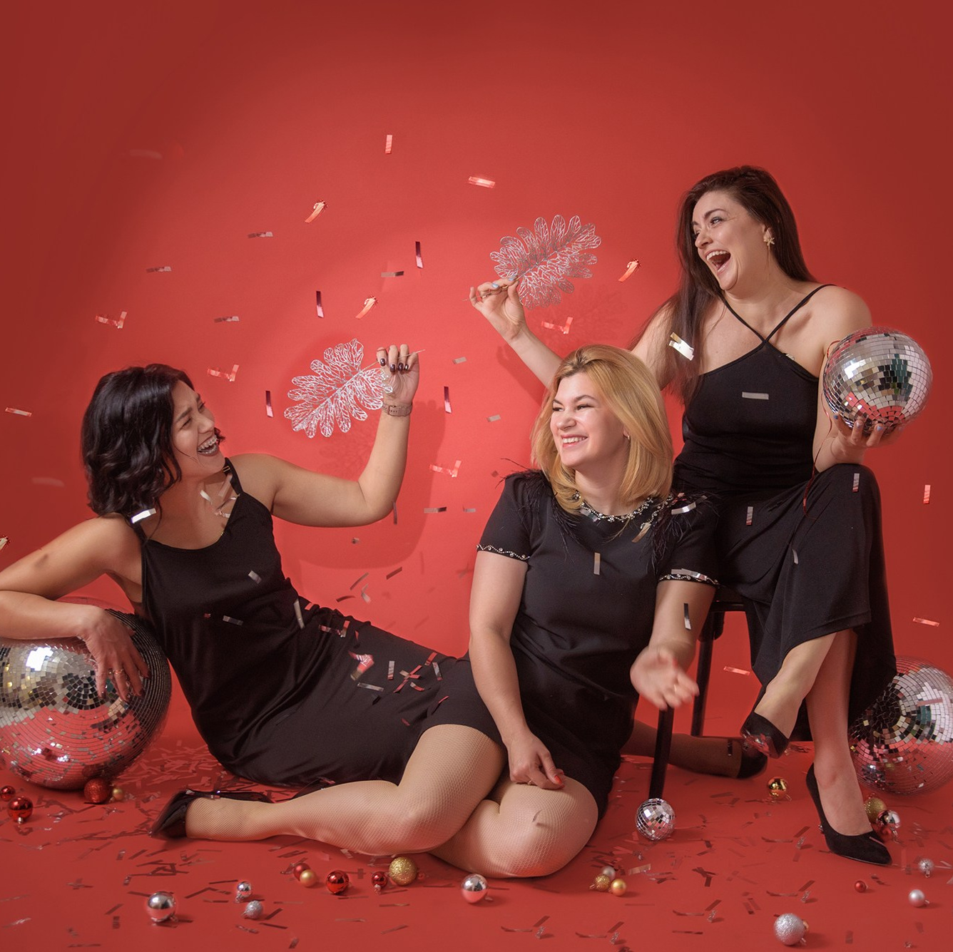 Контакты. Женский и детский фотограф. Классбуки