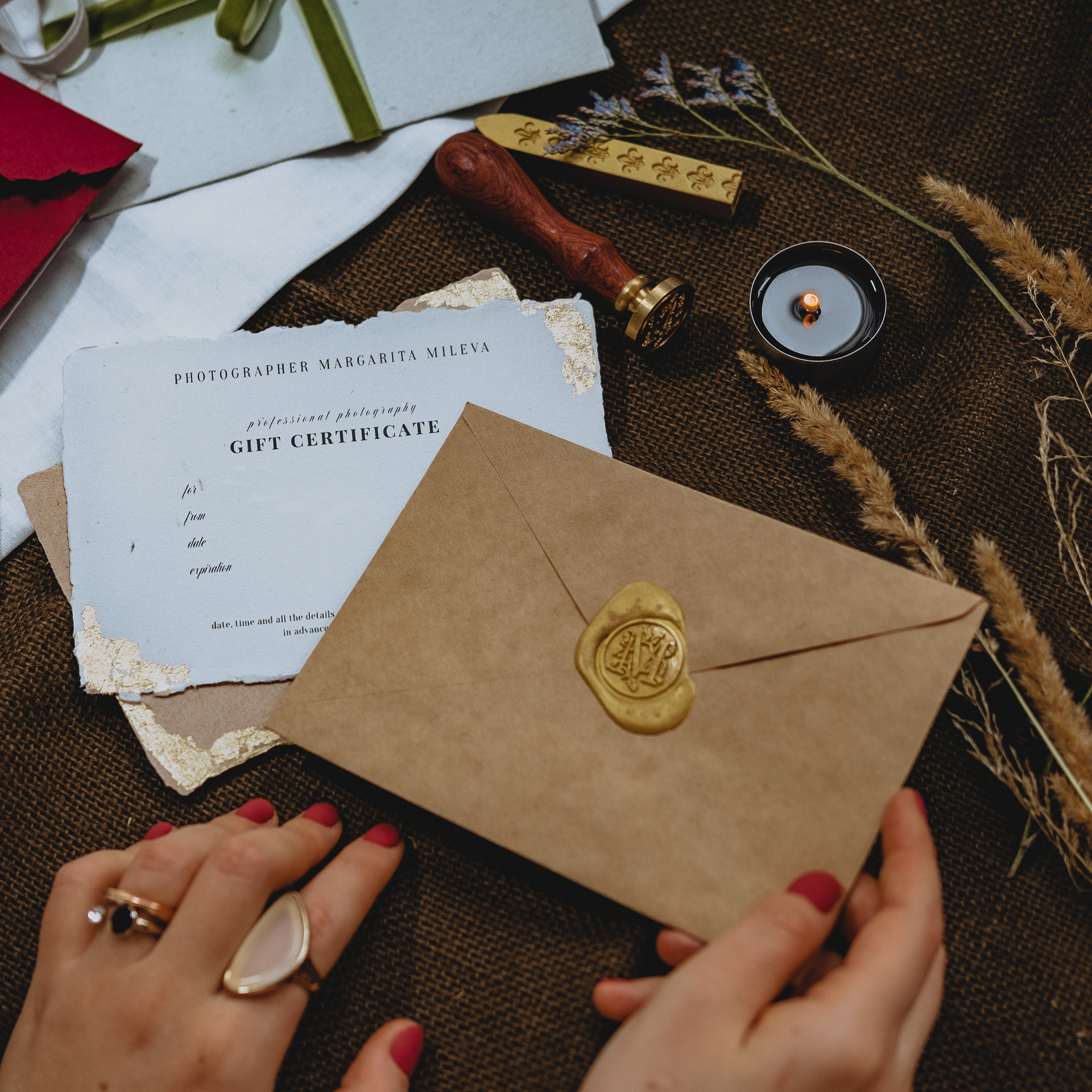 Сертификаты. Фотограф Маргарита Милева