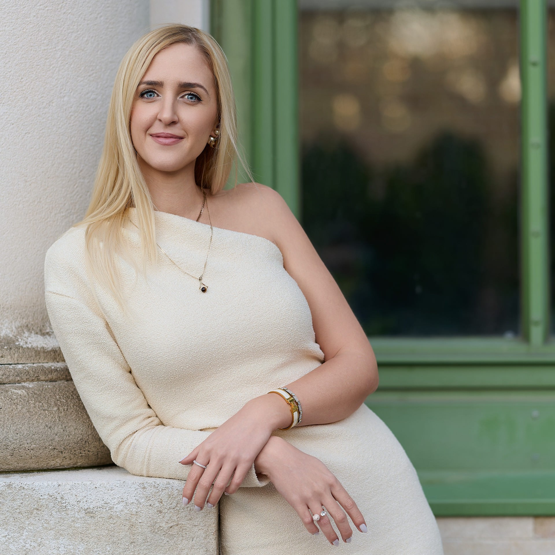 Portréty v prírode – Vonkajšia fotografia v parkoch, lesoch a pri jazerách. Som Nikolay Samara, fotograf v Bratislave. Zameriavam sa na portréty, lifestyle, eventy a work and sport fotografiu s osobným pr