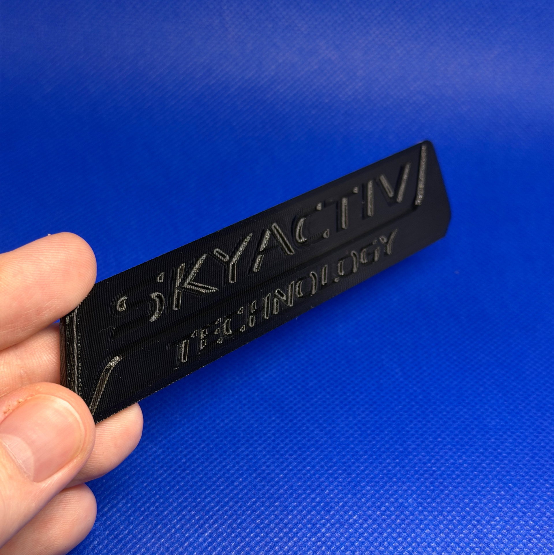 Шильдик багажника на Mazda CX5🚗. Фокстон3D | Профессиональная 3D-печать в Ухте с гарантией качества | Честный расчет