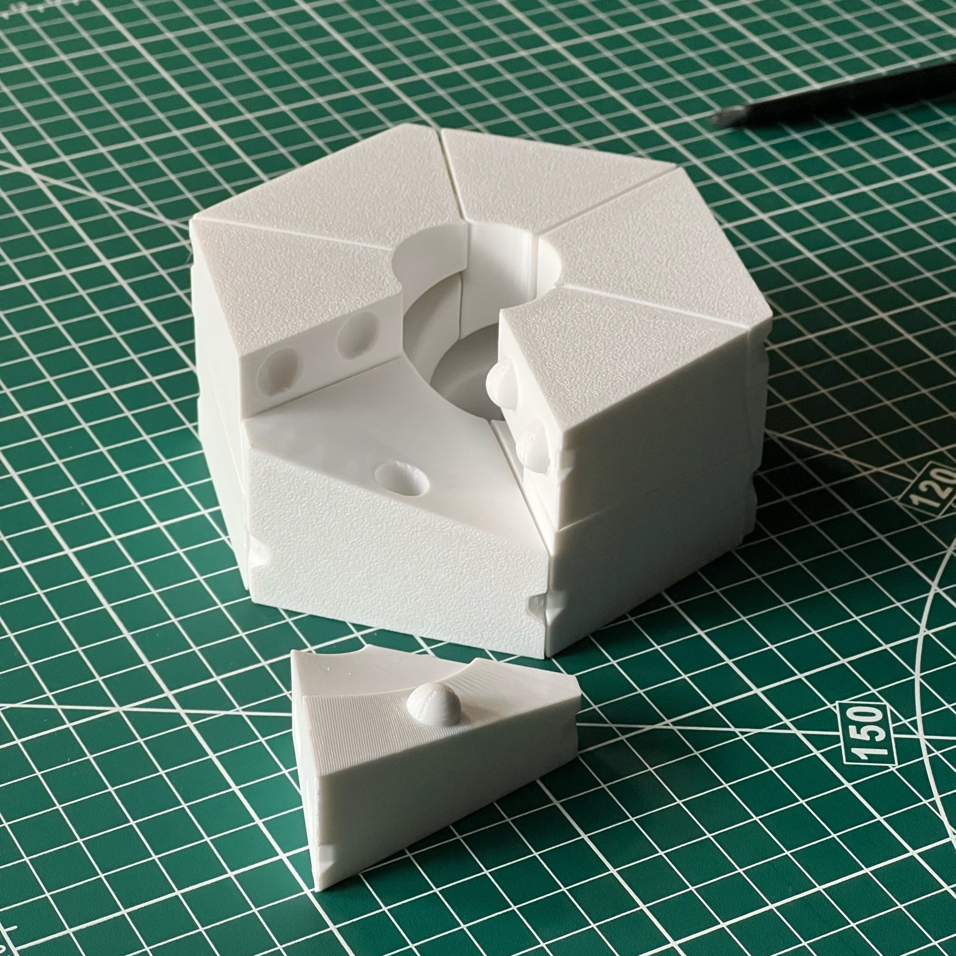 Форма для отливки импеллера, напечатанная из белого PETG