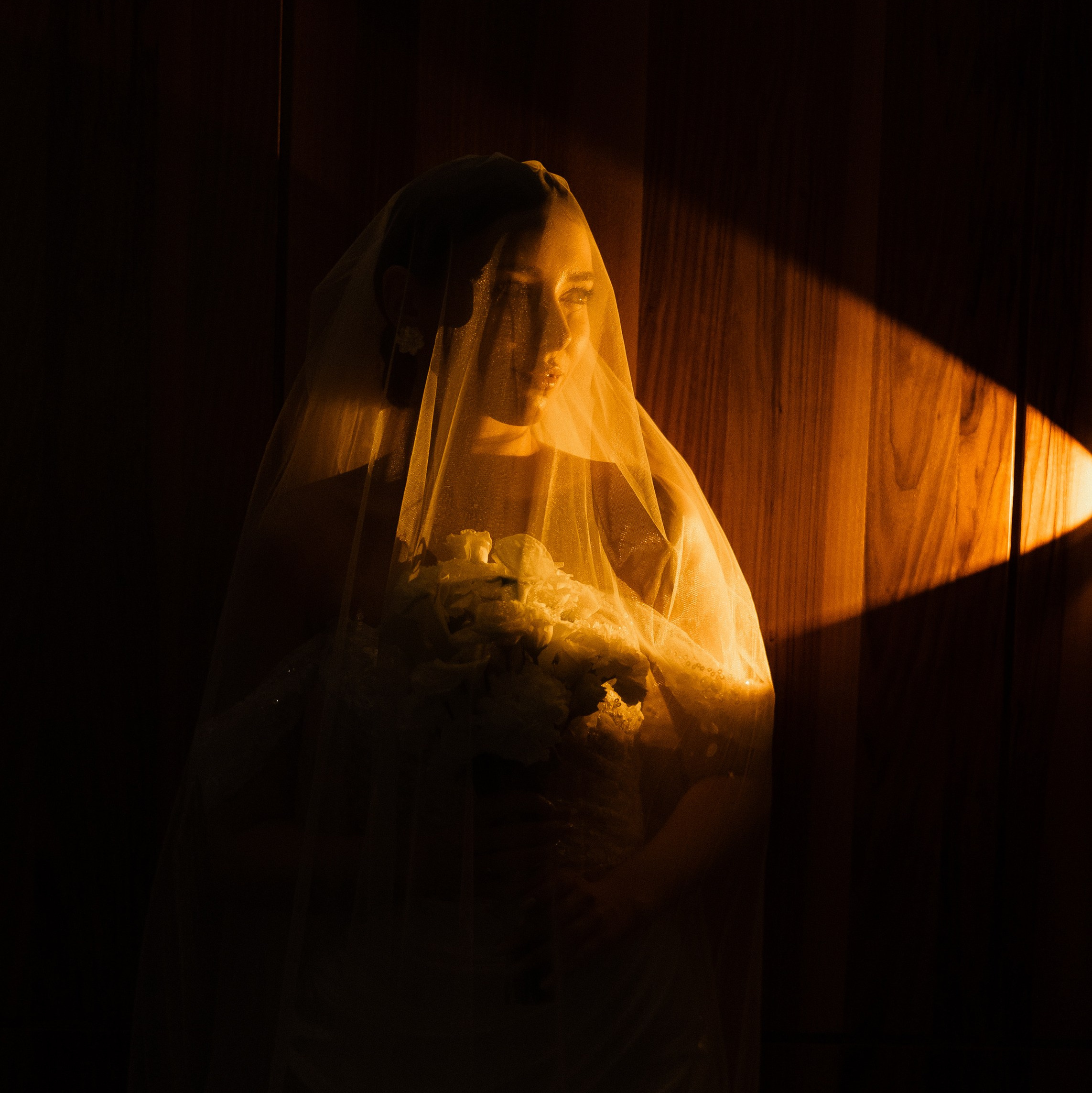 Контакты. Фотограф Полина Абрамова