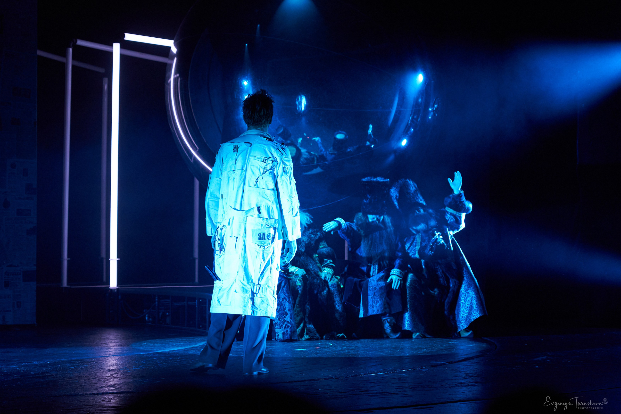 «Иван Васильевич» — премьера, открывшая сотый сезон Театра Сатиры. Фотограф Евгения Турушева