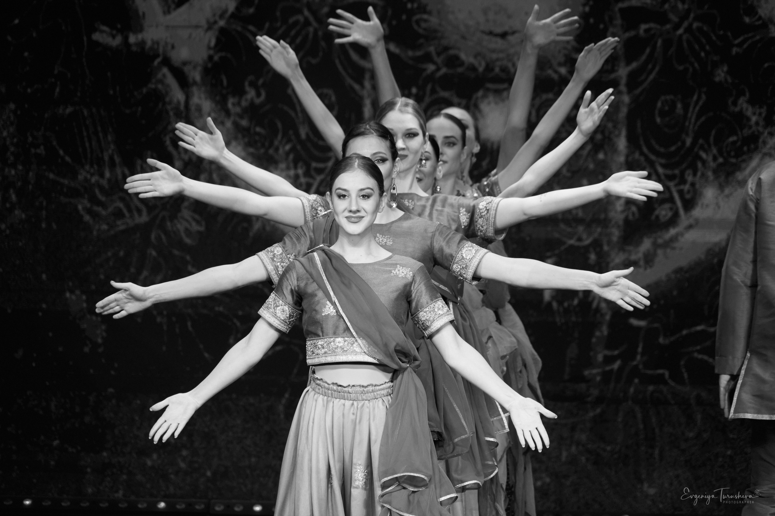 В театре иллюзии состоялась премьера шоу «Телепорт». Фотограф Евгения Турушева