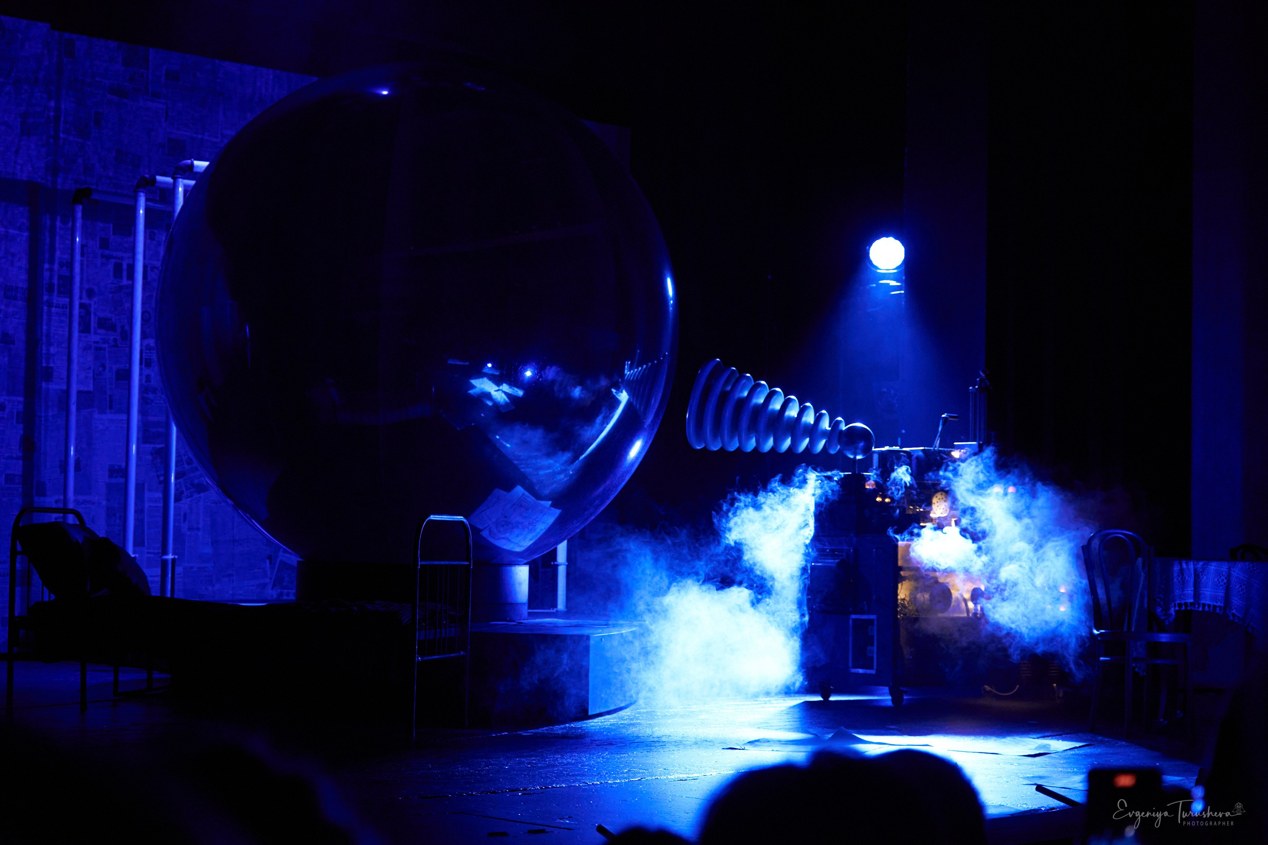 «Иван Васильевич» — премьера, открывшая сотый сезон Театра Сатиры. Фотограф Евгения Турушева