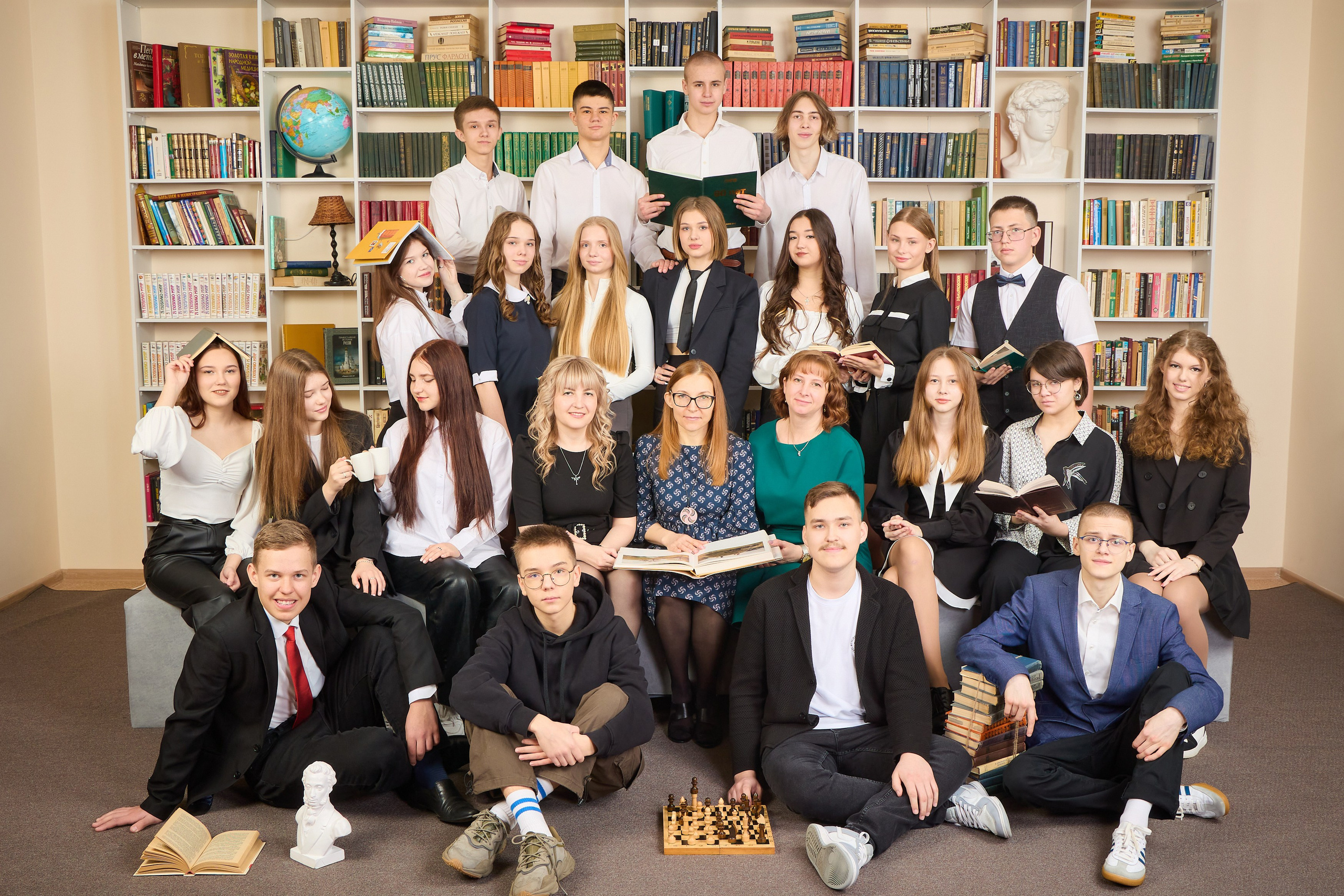 Макси Балаково студия. Школьный фотограф, выпускные альбомы