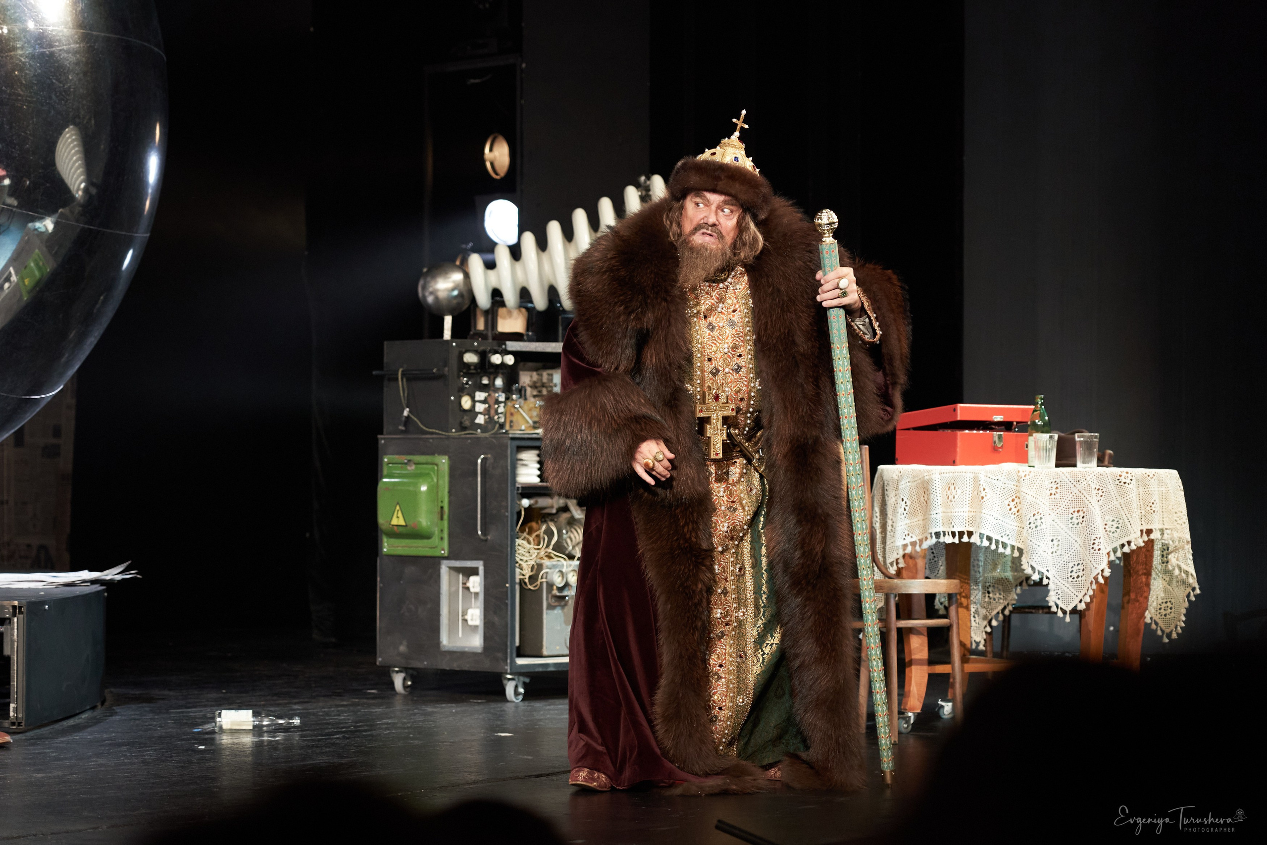 «Иван Васильевич» — премьера, открывшая сотый сезон Театра Сатиры. Фотограф Евгения Турушева