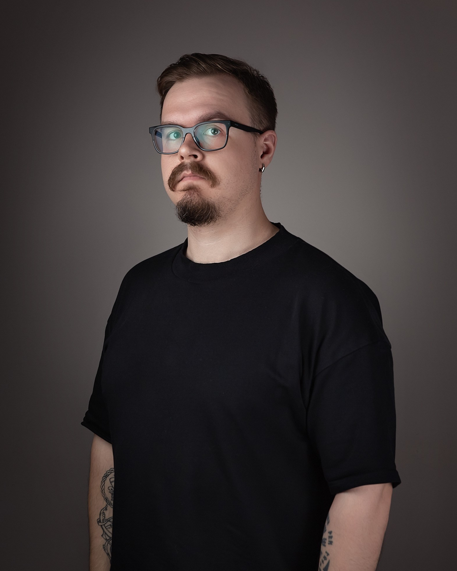 Контакты. Коммерческий фотограф в Москве Павел Володин — фотосъемка для бизнеса