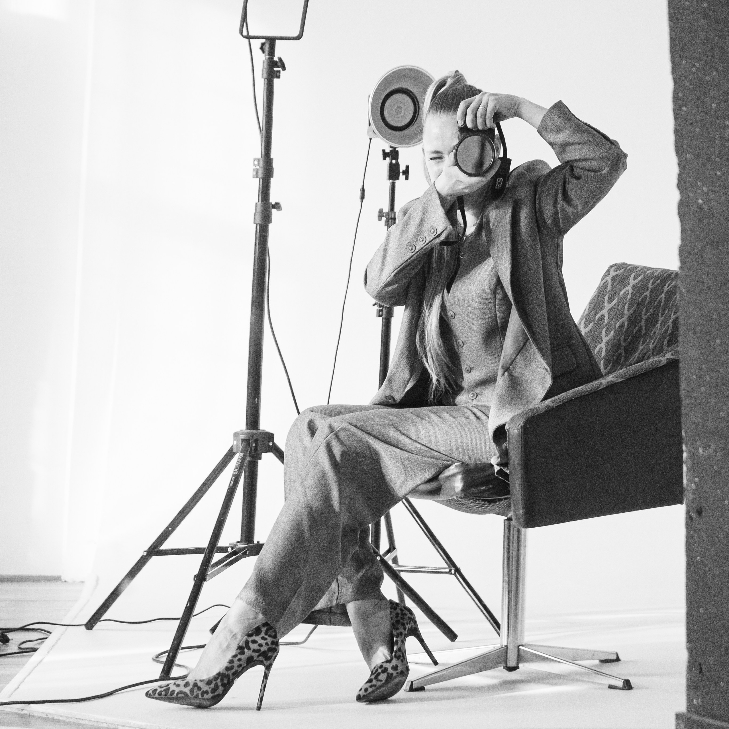 Контакты. Фотограф Анастасия Тихонова