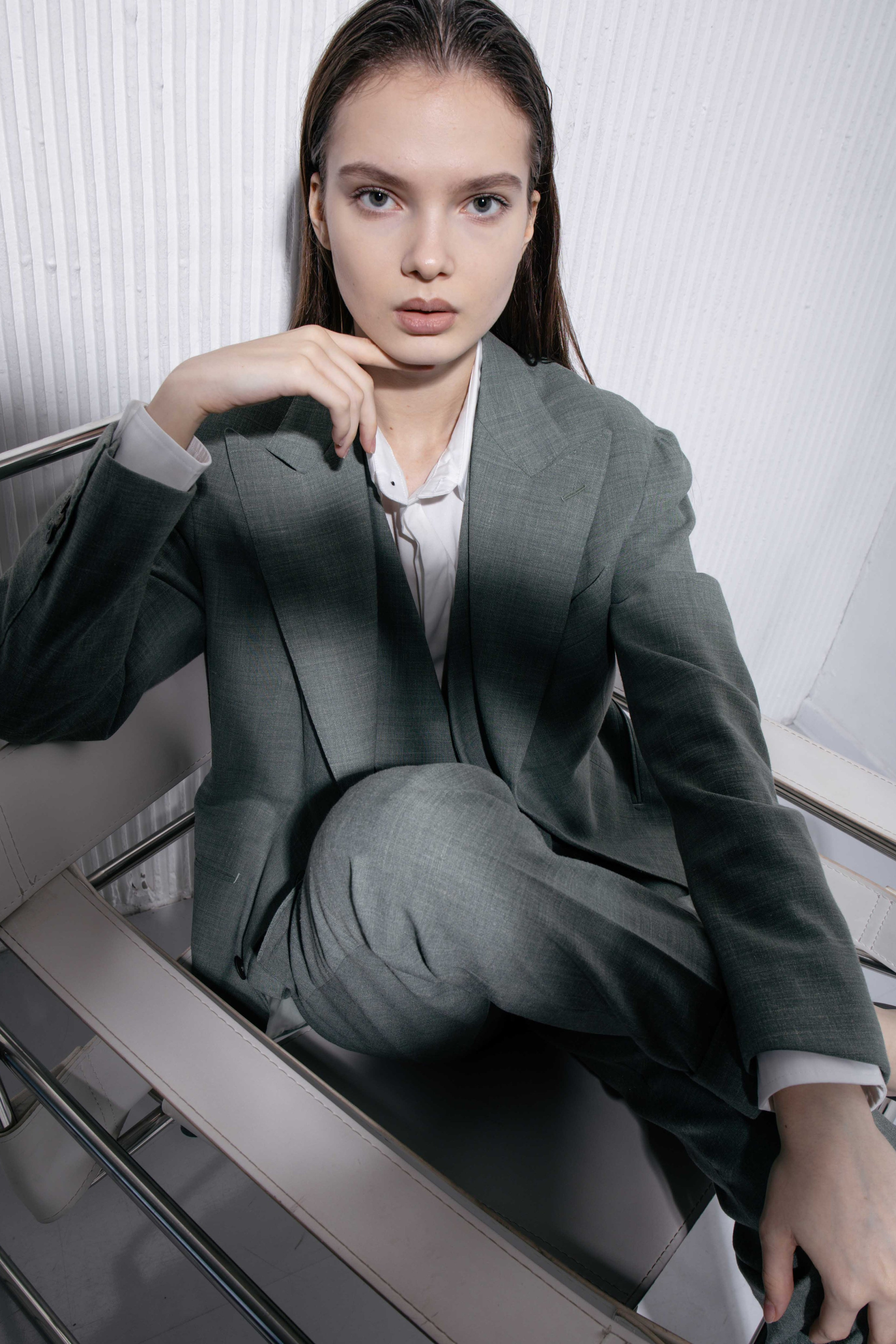 GIRLS. Фотограф и ai креатор для брендов Москва Люся Мамонова