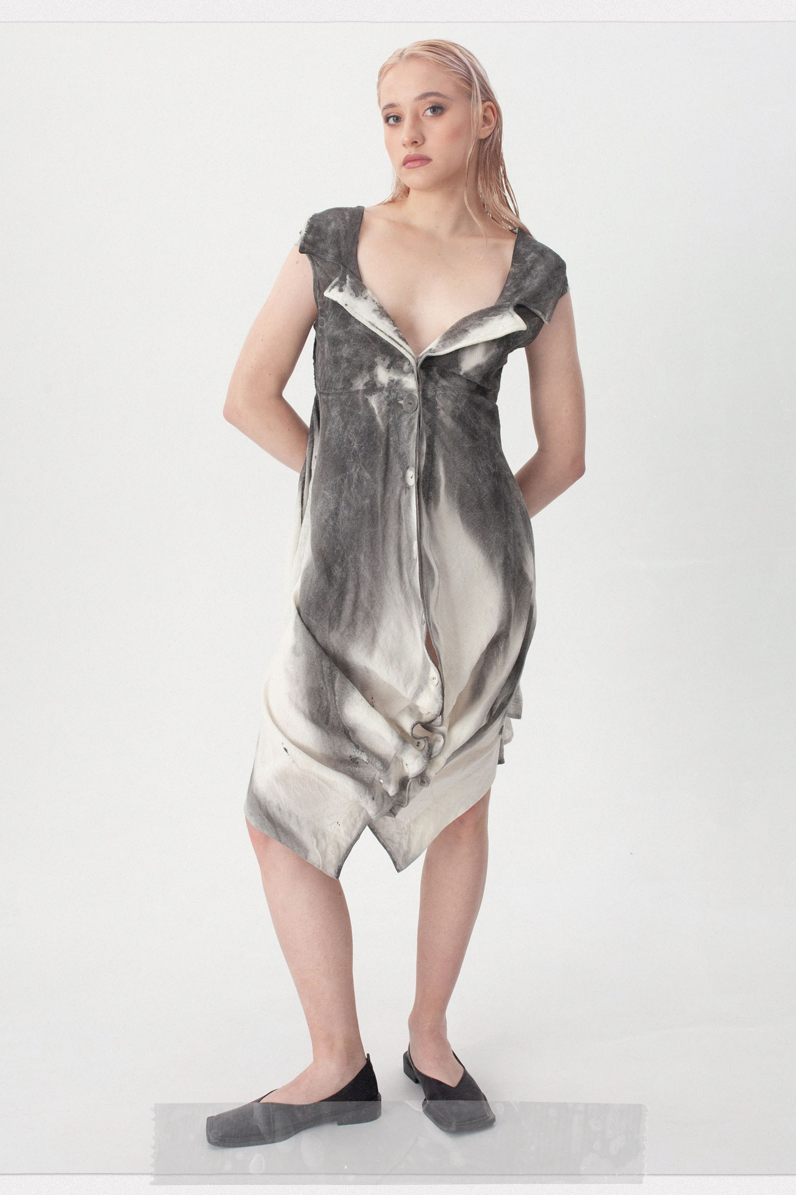 ЛУК БУК 1. Фотограф и ai креатор для брендов Москва Люся Мамонова