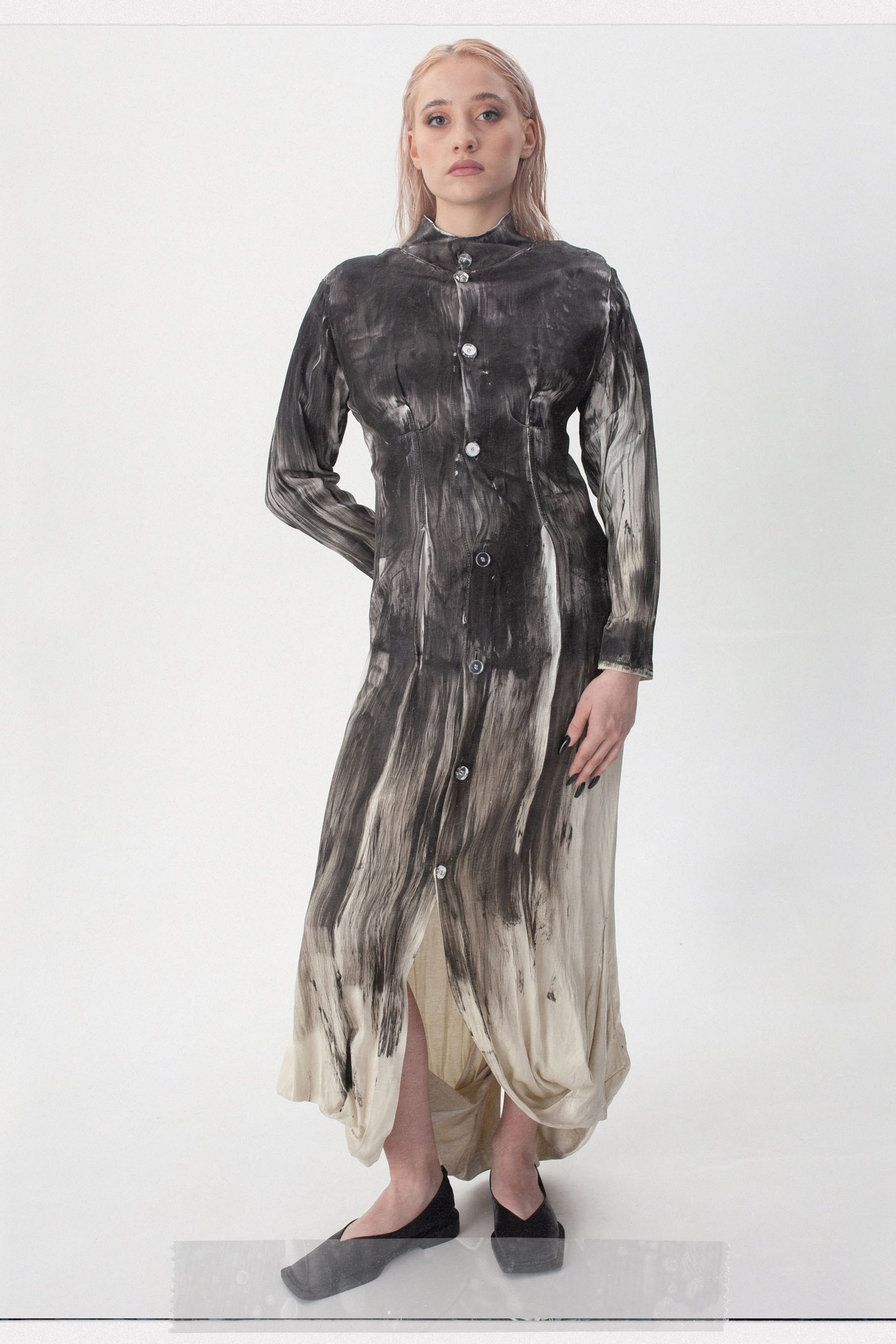 ЛУК БУК 1. Фотограф и ai креатор для брендов Москва Люся Мамонова