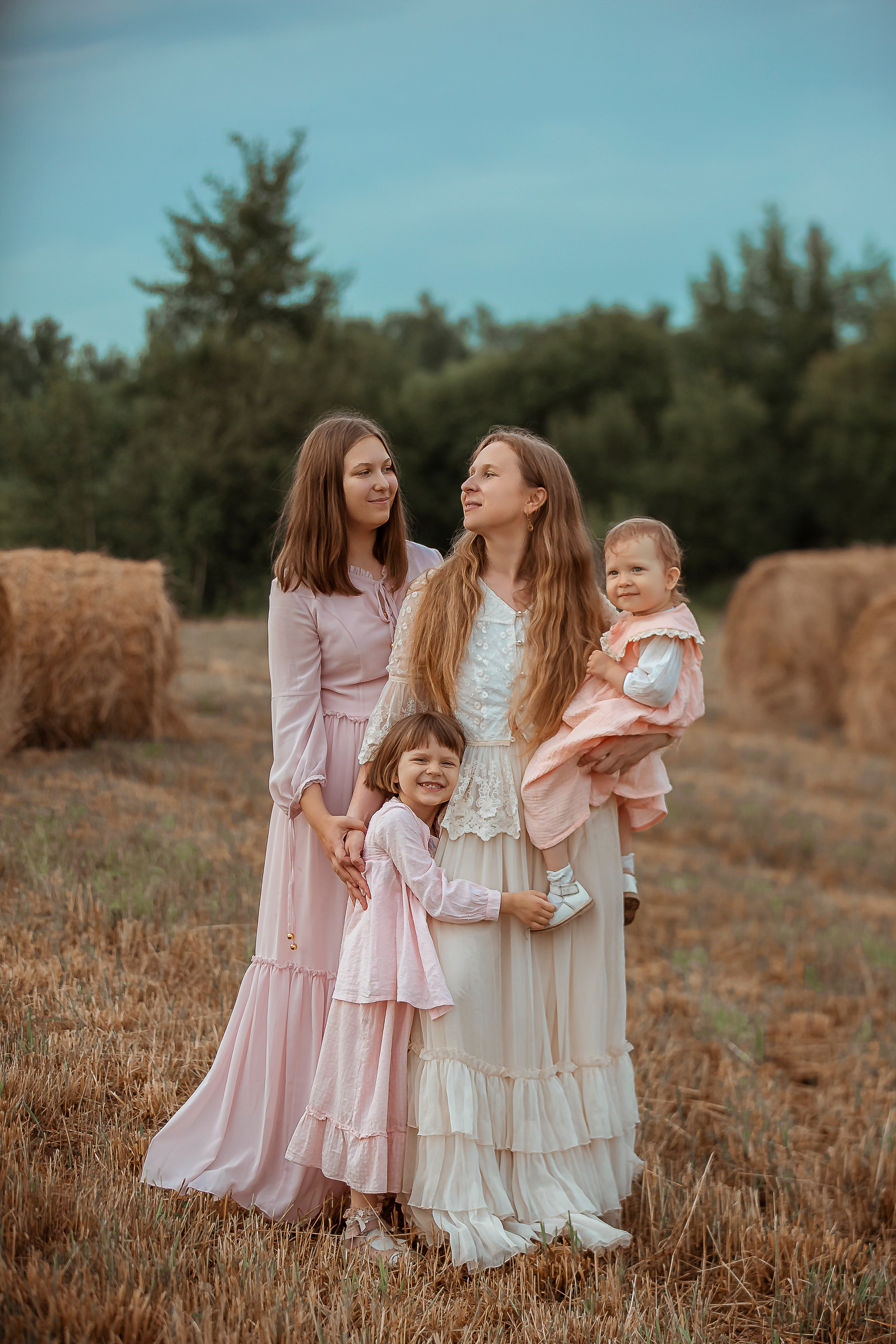 Вика и девочки