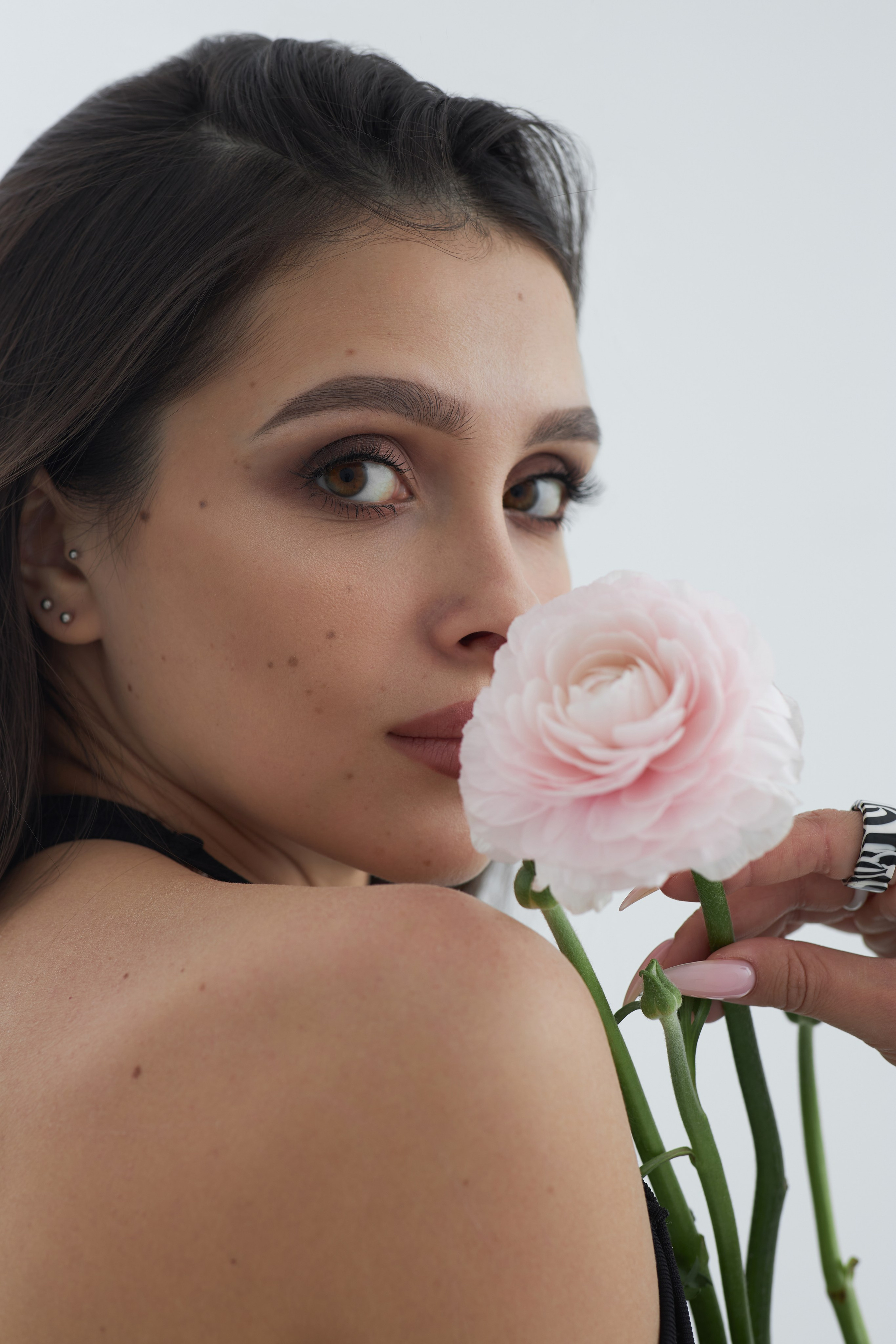 1. Фотограф Александра Вязьмина|тесты, снепы, каталог, бьюти