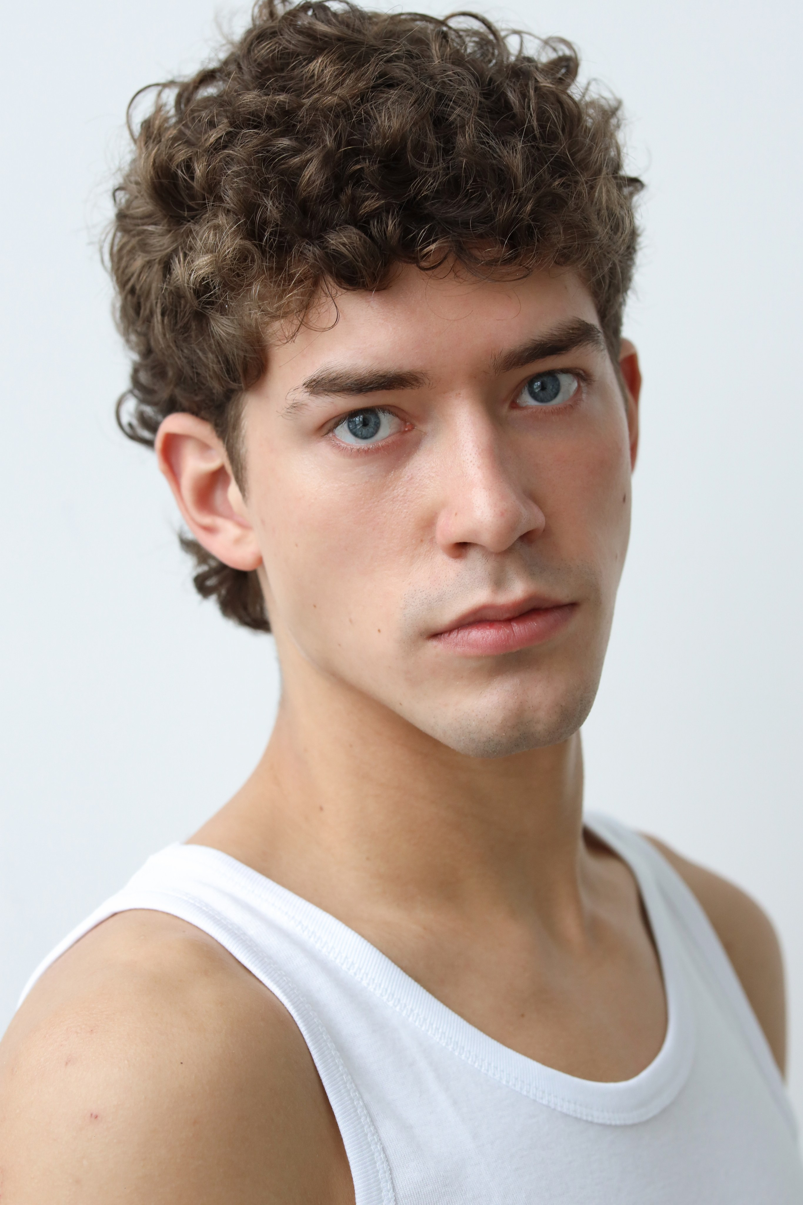 1. Фотограф Александра Вязьмина|тесты, снепы, каталог, бьюти