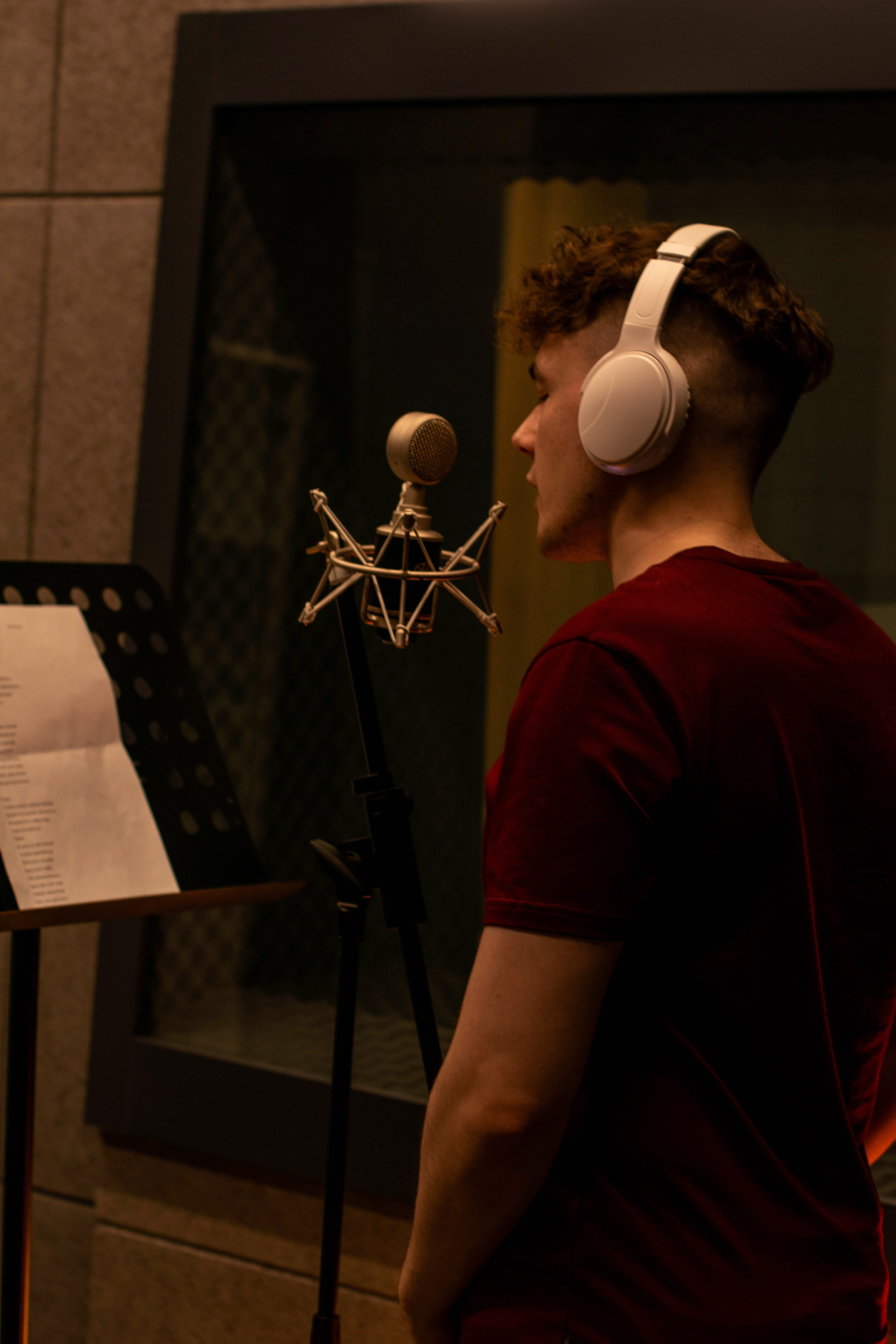 Портретная фотосессия в музыкальной студии. Портретный фотограф в Казани Кодылева Диана