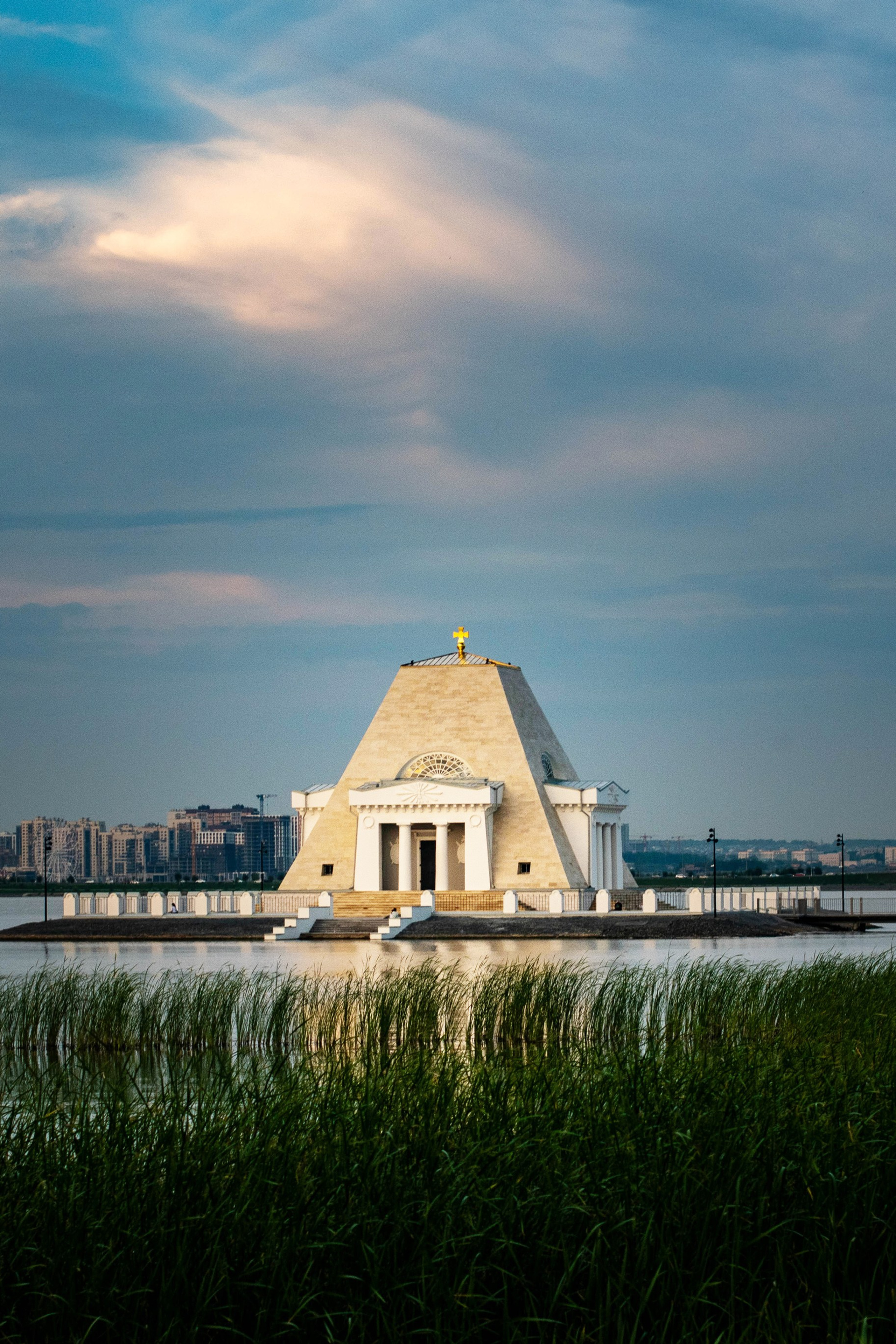 Храм-памятник воинам. Портретный фотограф в Казани Кодылева Диана