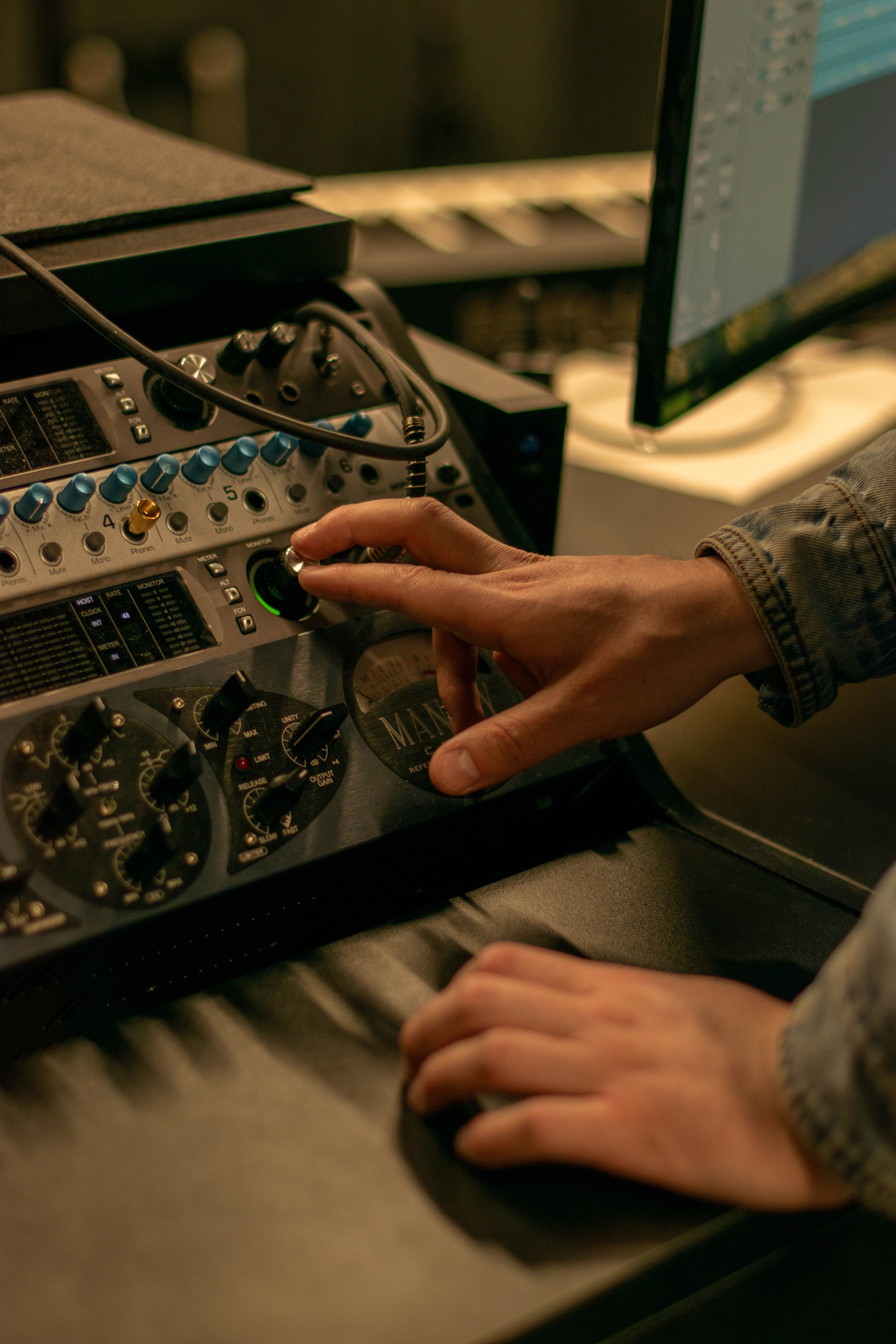 Портретная фотосессия в музыкальной студии. Портретный фотограф в Казани Кодылева Диана