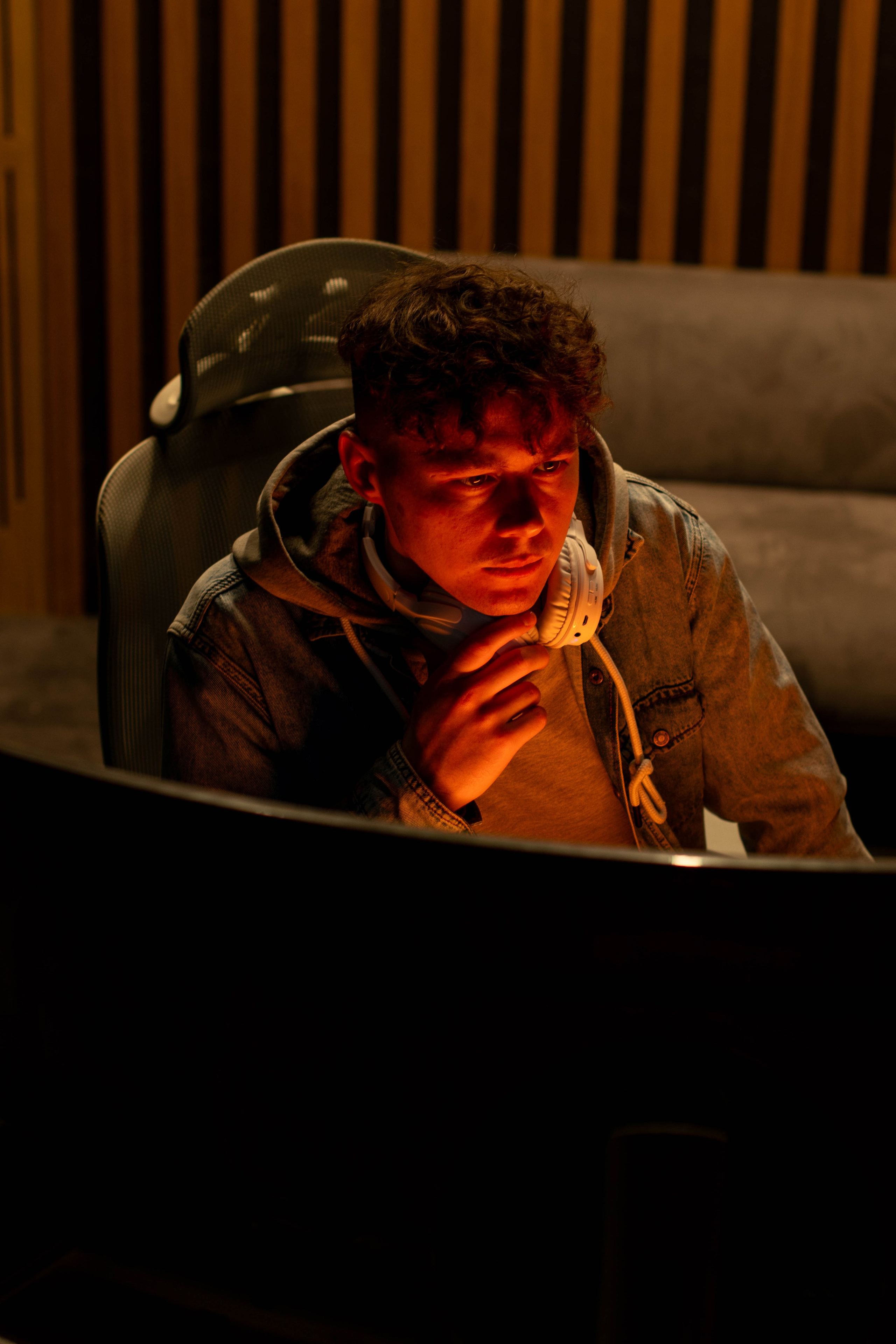 Портретная фотосессия в музыкальной студии. Портретный фотограф в Казани Кодылева Диана