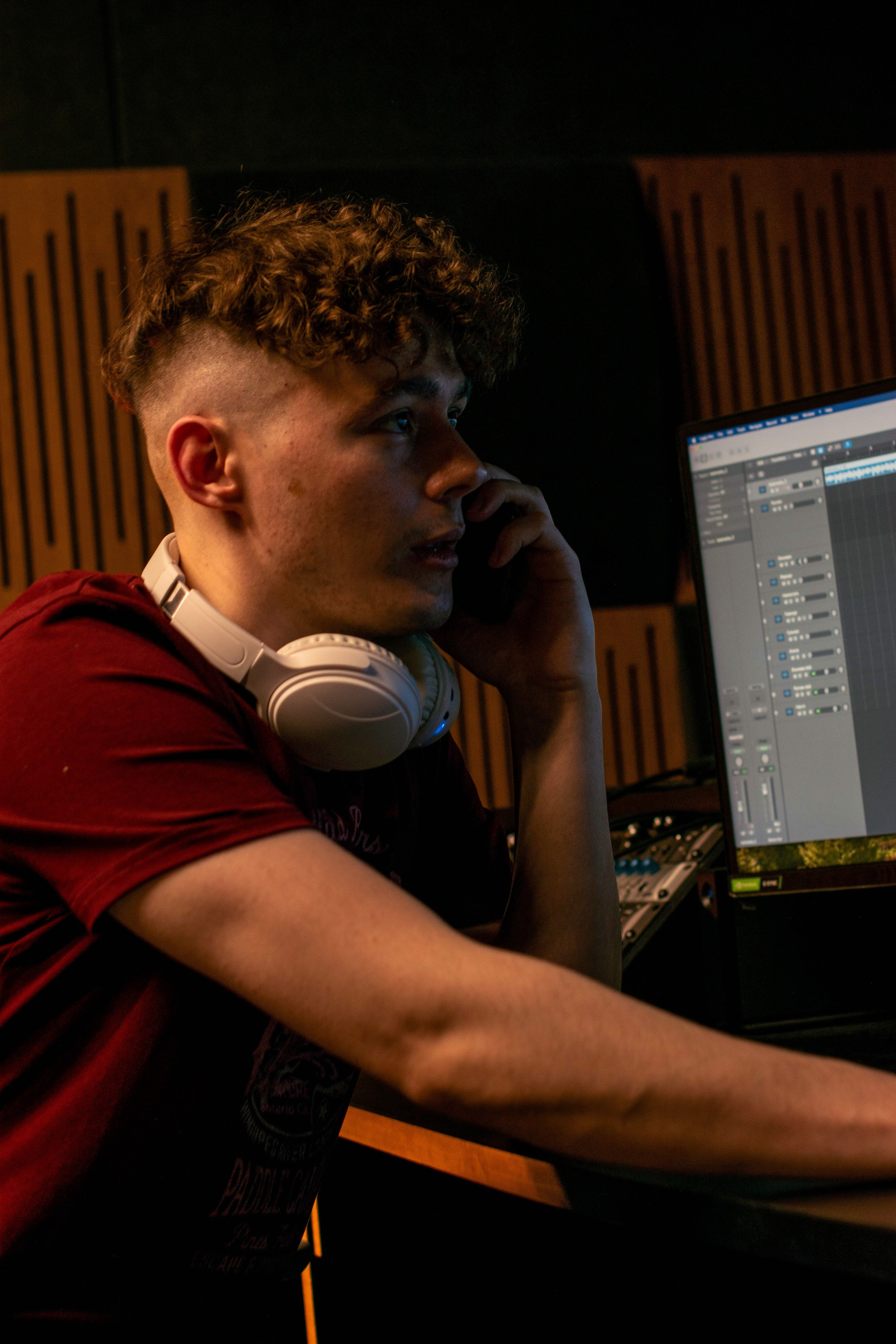 Портретная фотосессия в музыкальной студии. Портретный фотограф в Казани Кодылева Диана