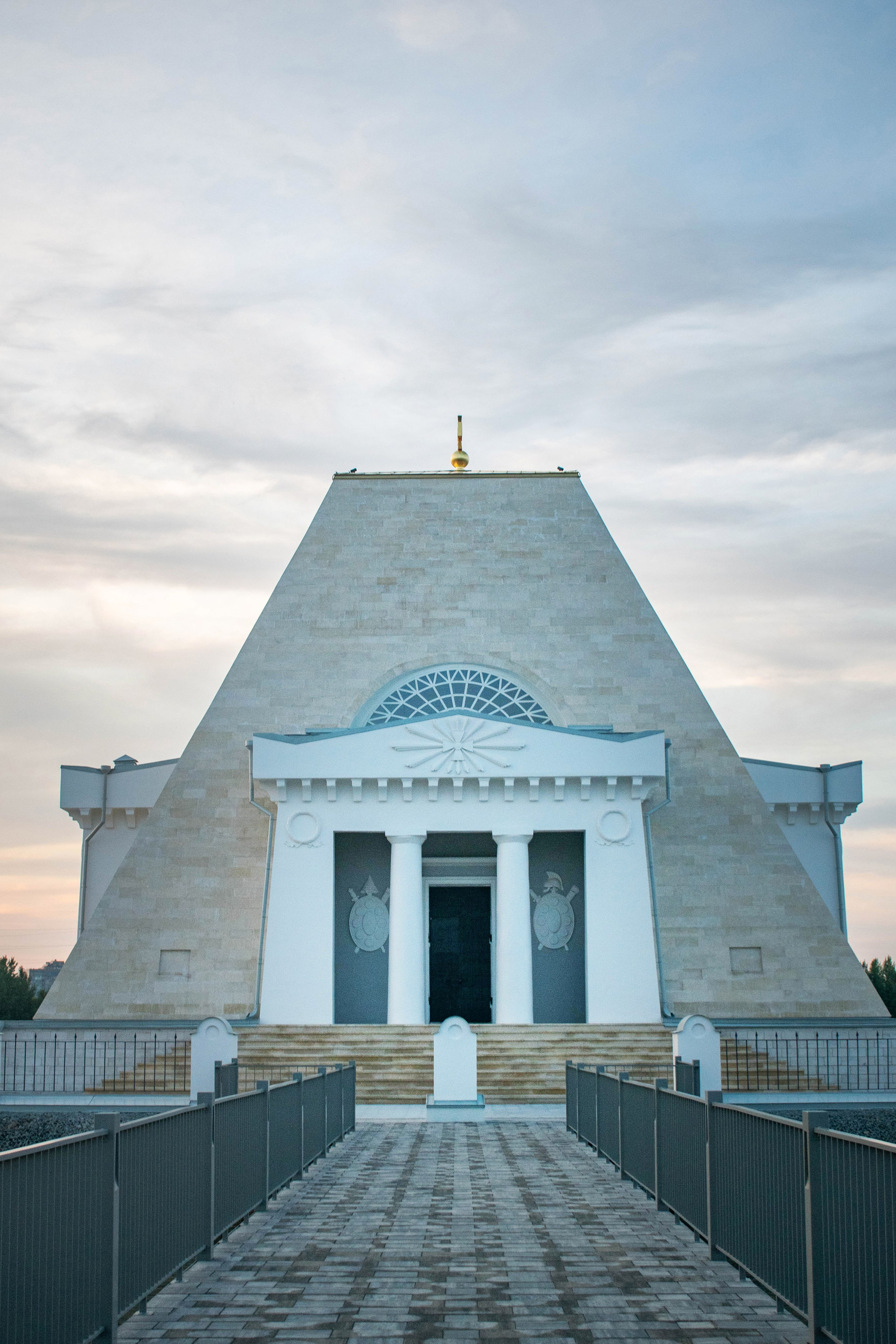 Храм-памятник воинам. Портретный фотограф в Казани Кодылева Диана