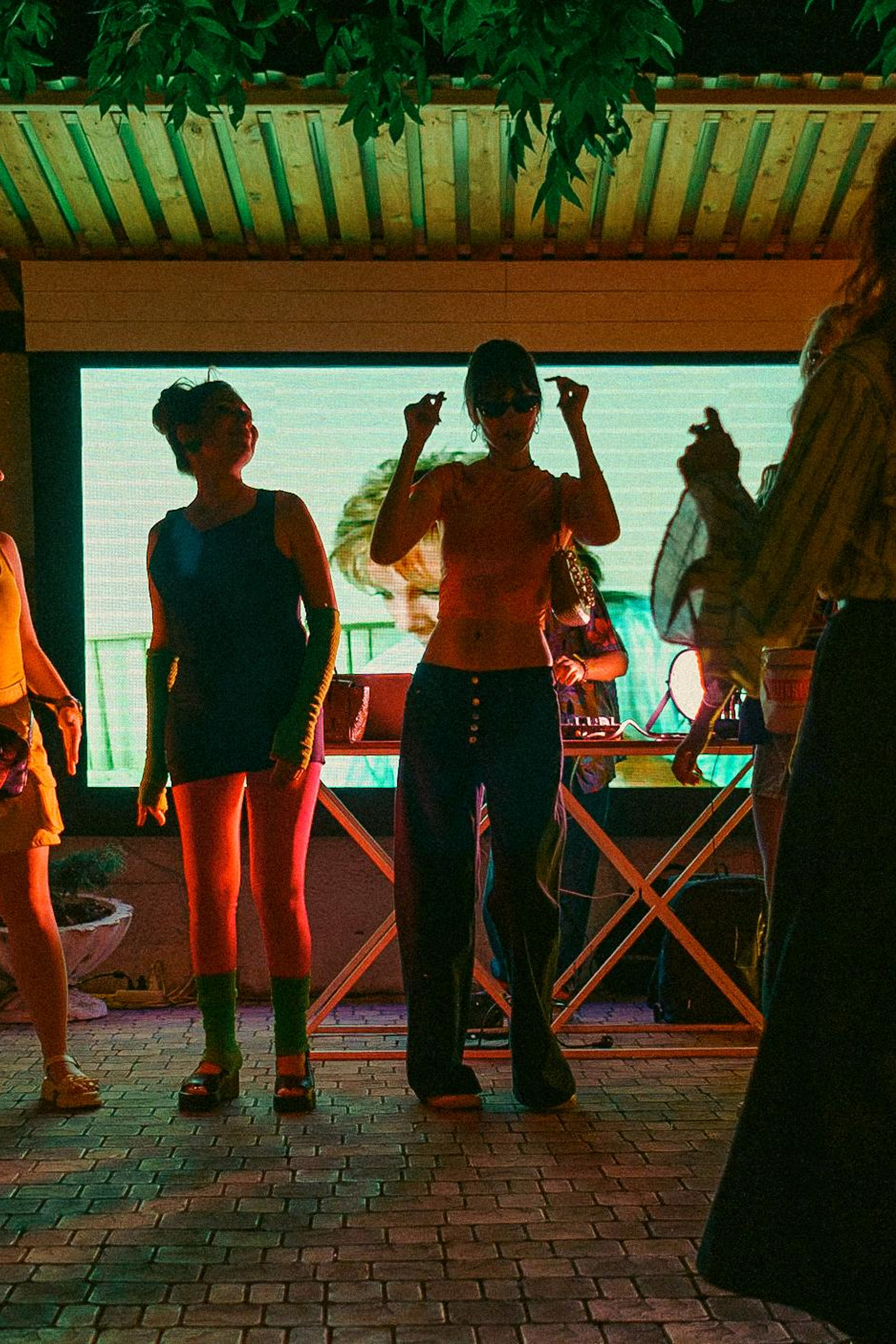 «In Home» Birthday party 90е. Фотограф Николай Владимиров