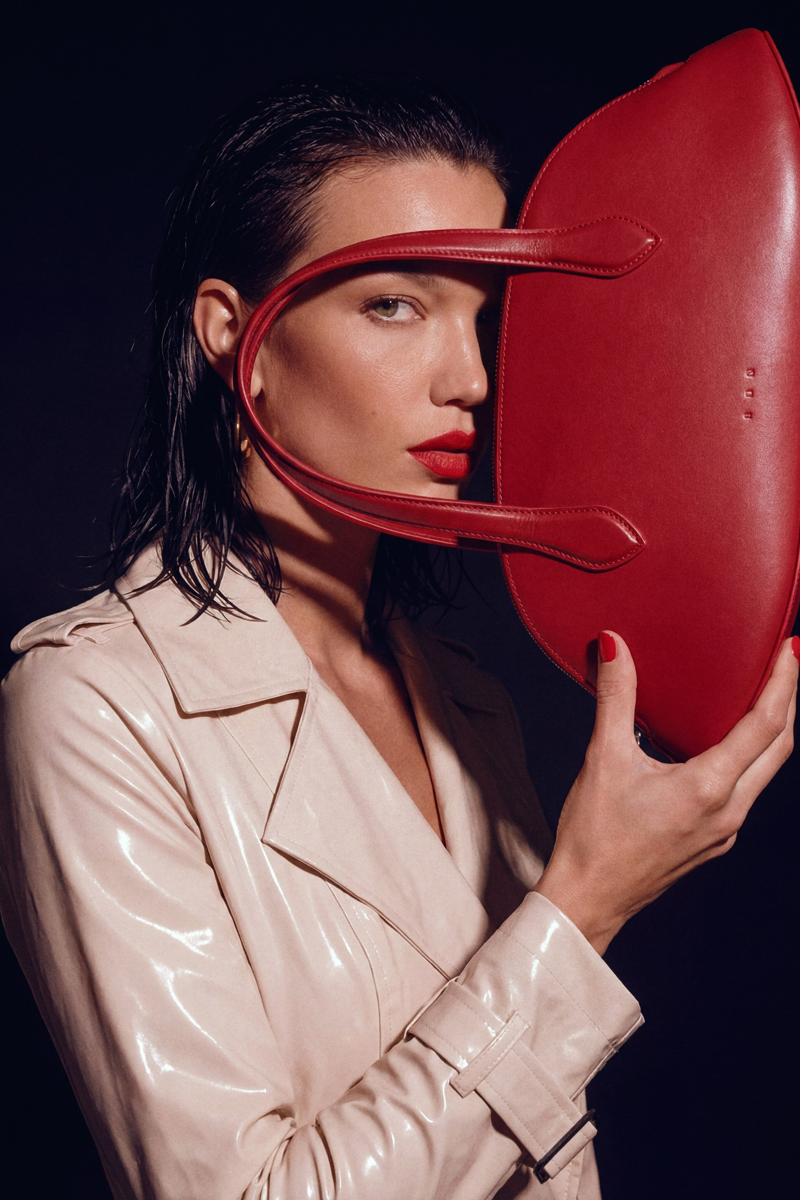 Aesther Ekme Bag. Ekaterina, AI Visual Director