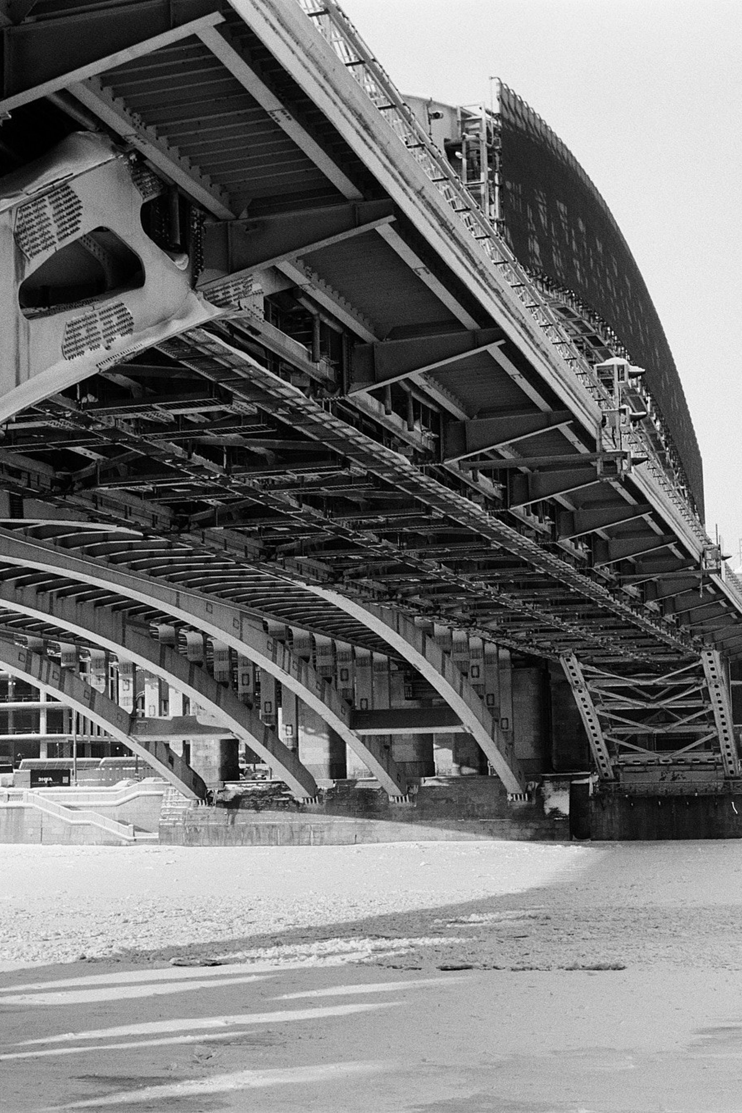 Другой Павел Поцелуев — плёночная фотография и мастерство мясного дела