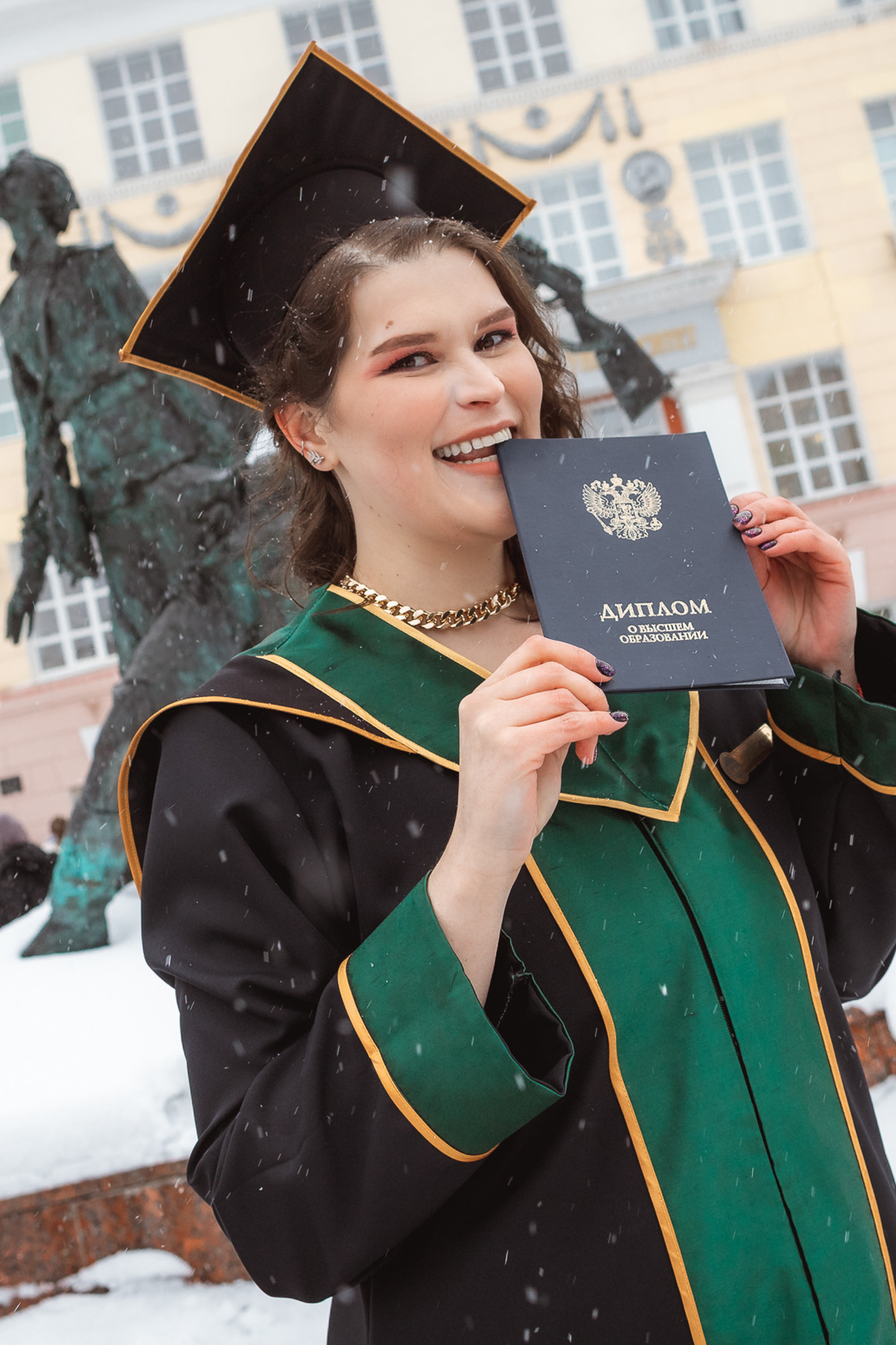 Carol Tkaczuk. Выпускной мед университета