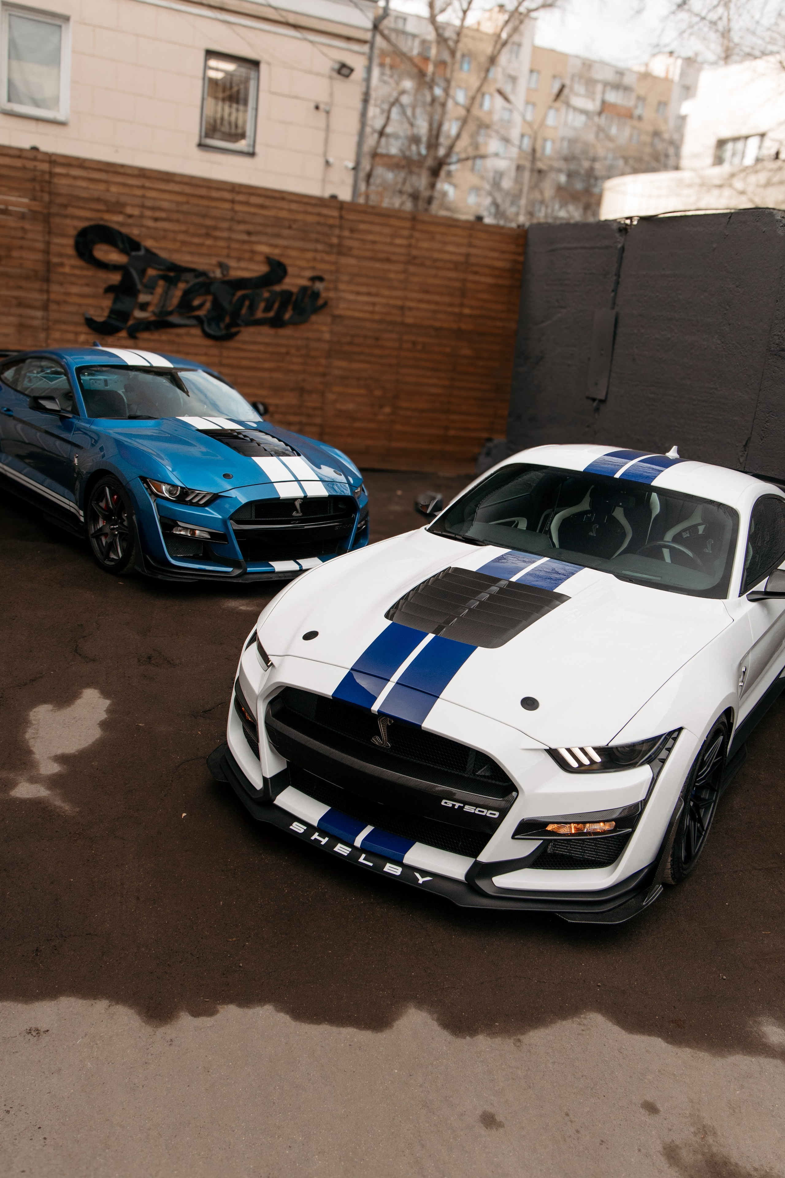 Истории. DeLorein