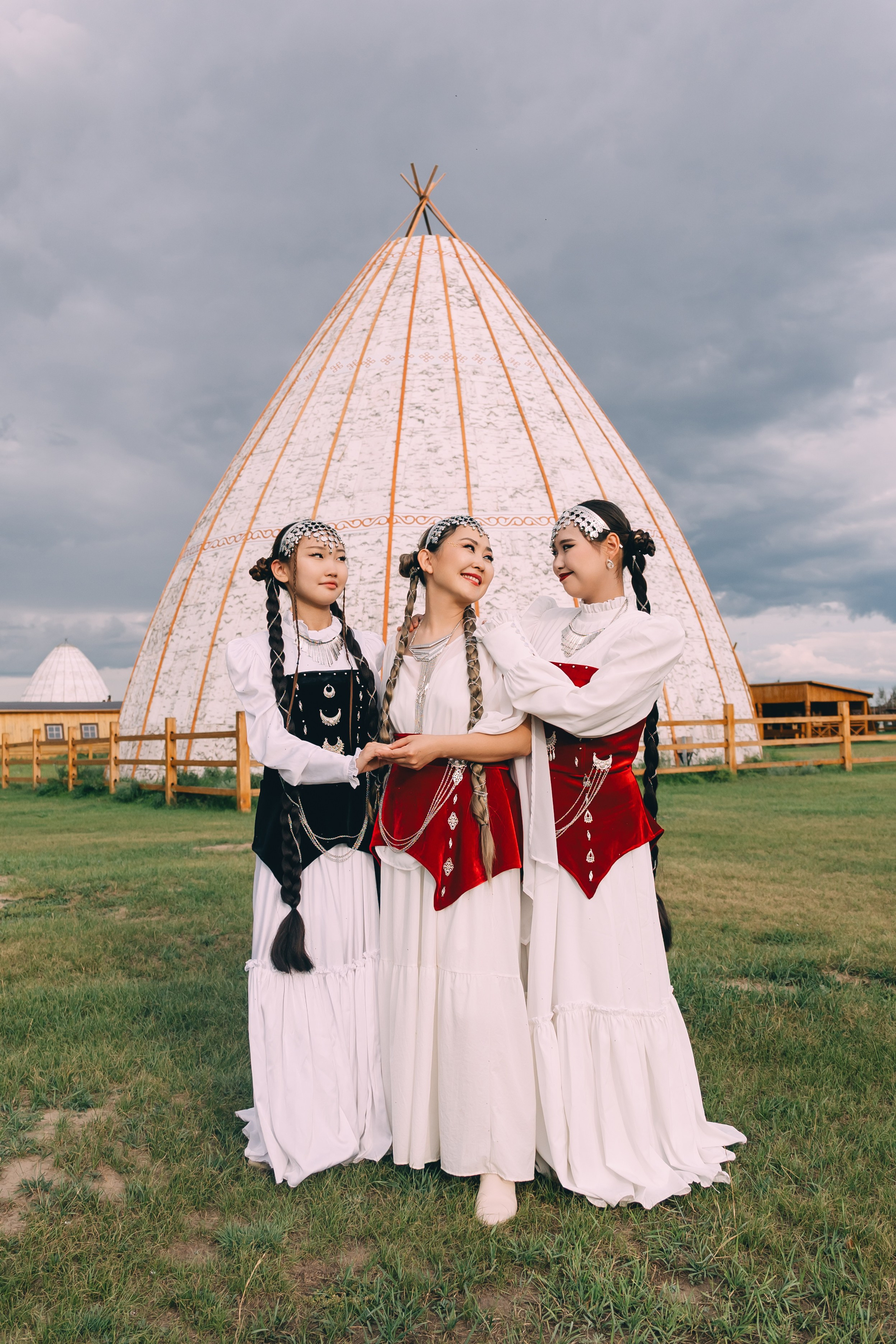 Анна с&nbsp;дочерями