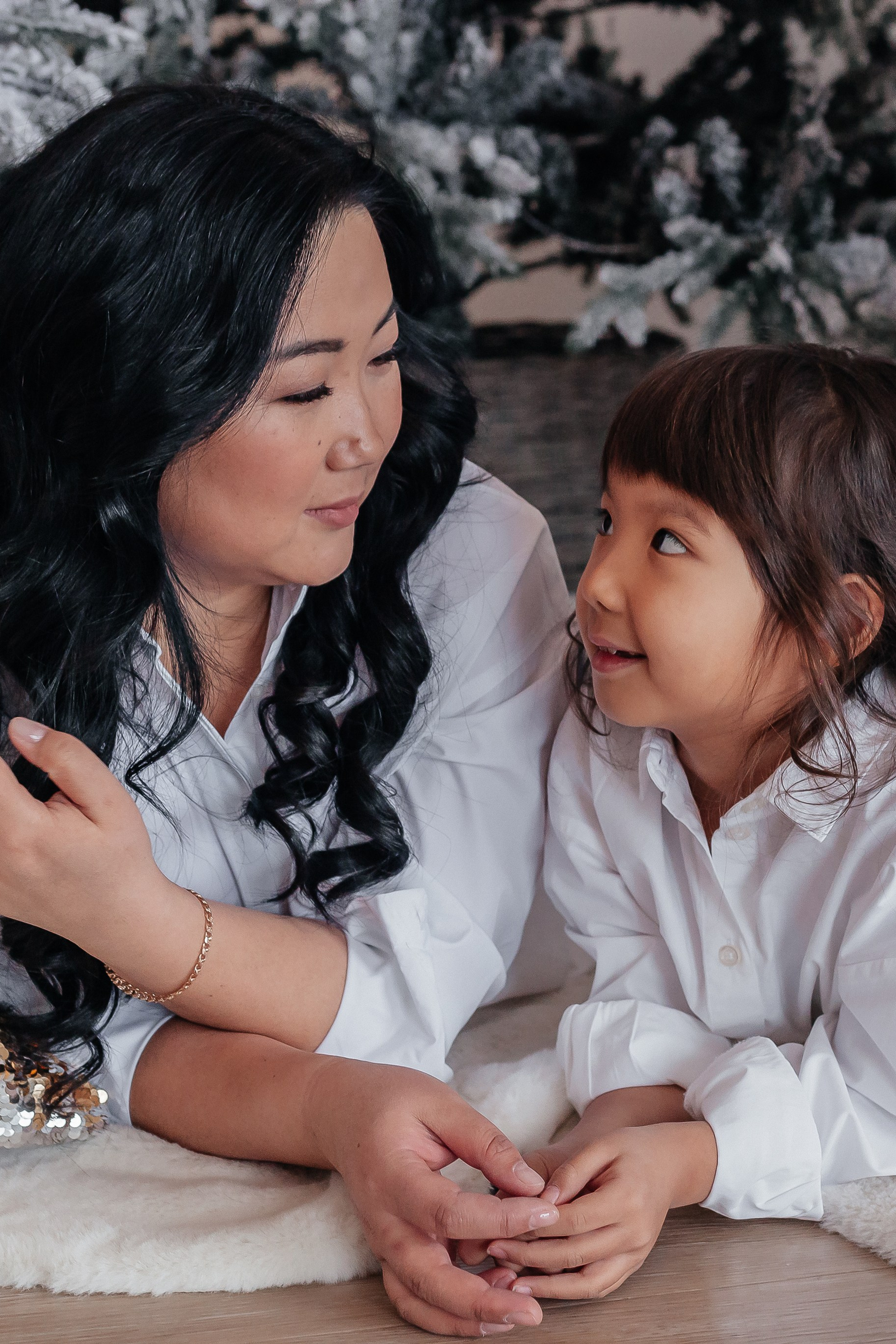 Айкыз с дочкой Алиёй