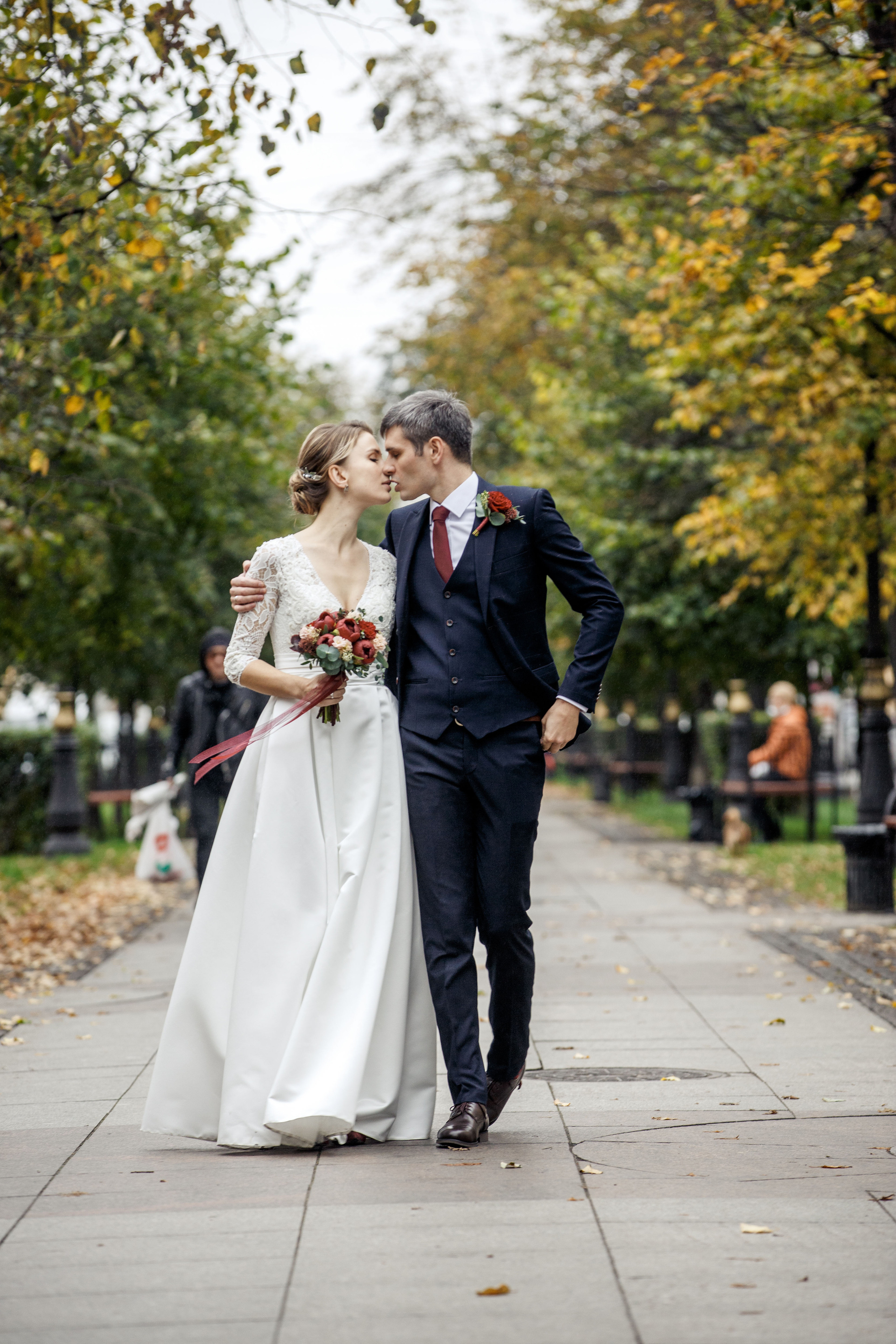 2020, хэштег года #банкета_нет, но кого это останавливает? Катя и Костя