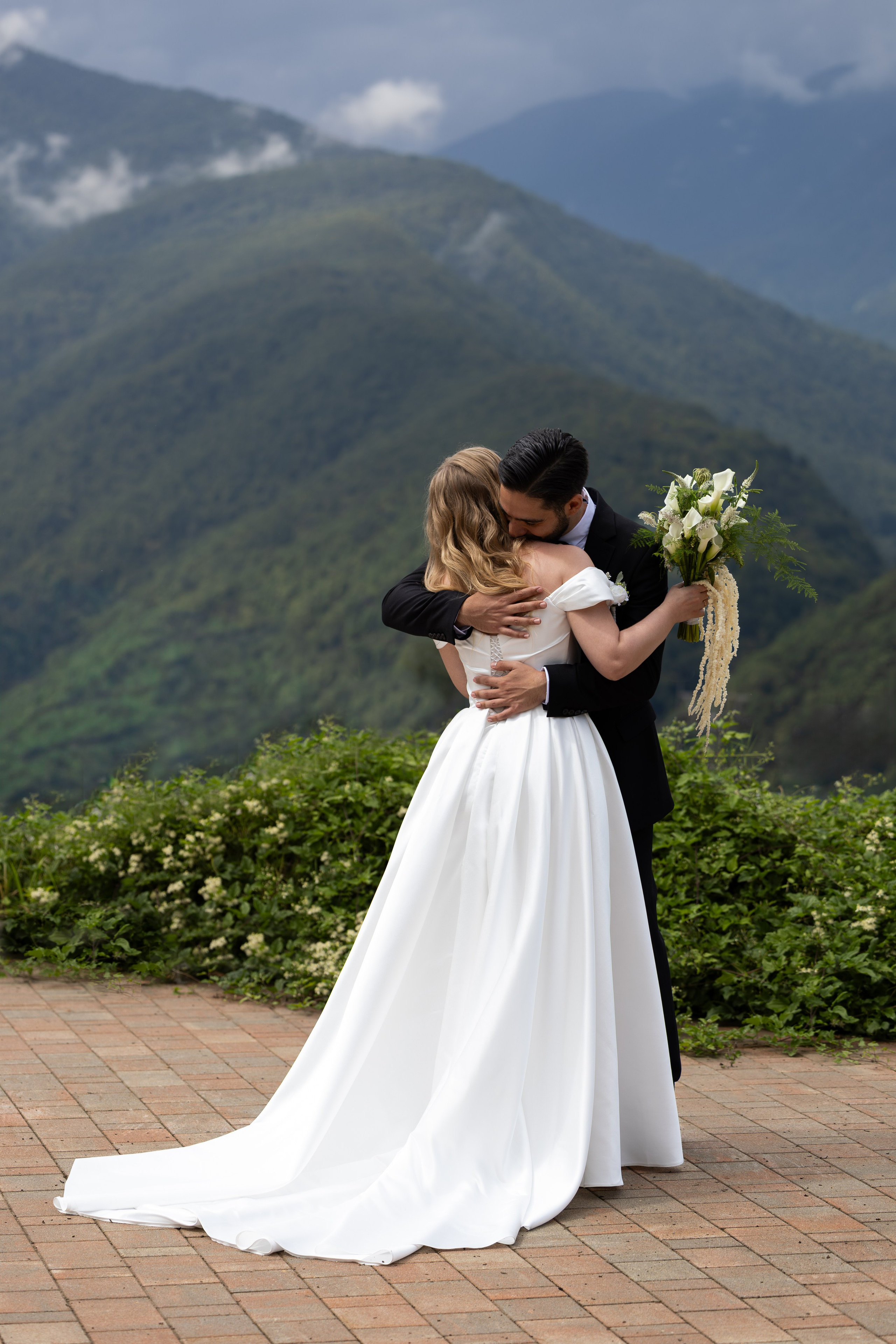 КАРИНА И ОМАР