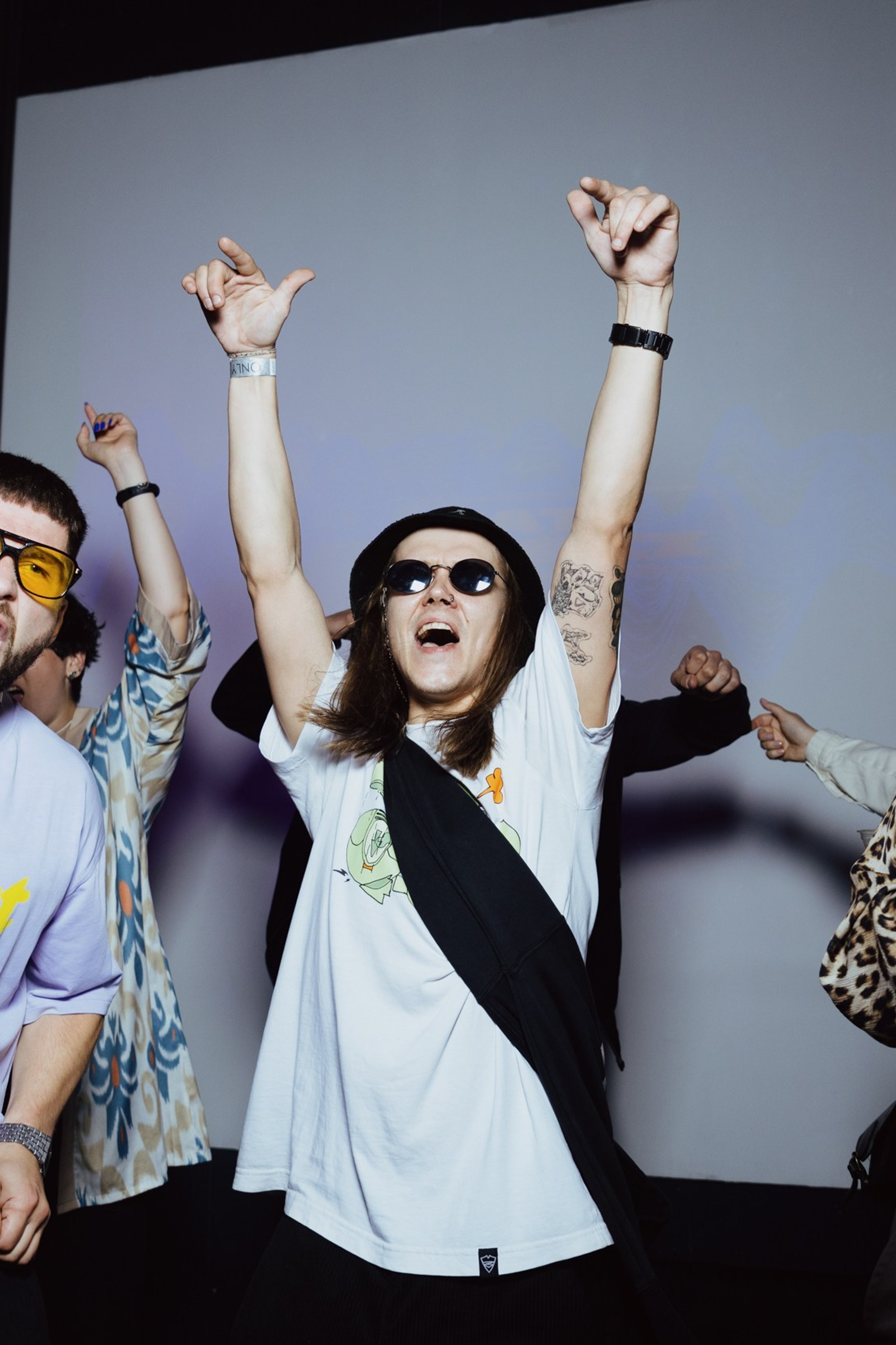 Fat Vibez. Клуб Мачты