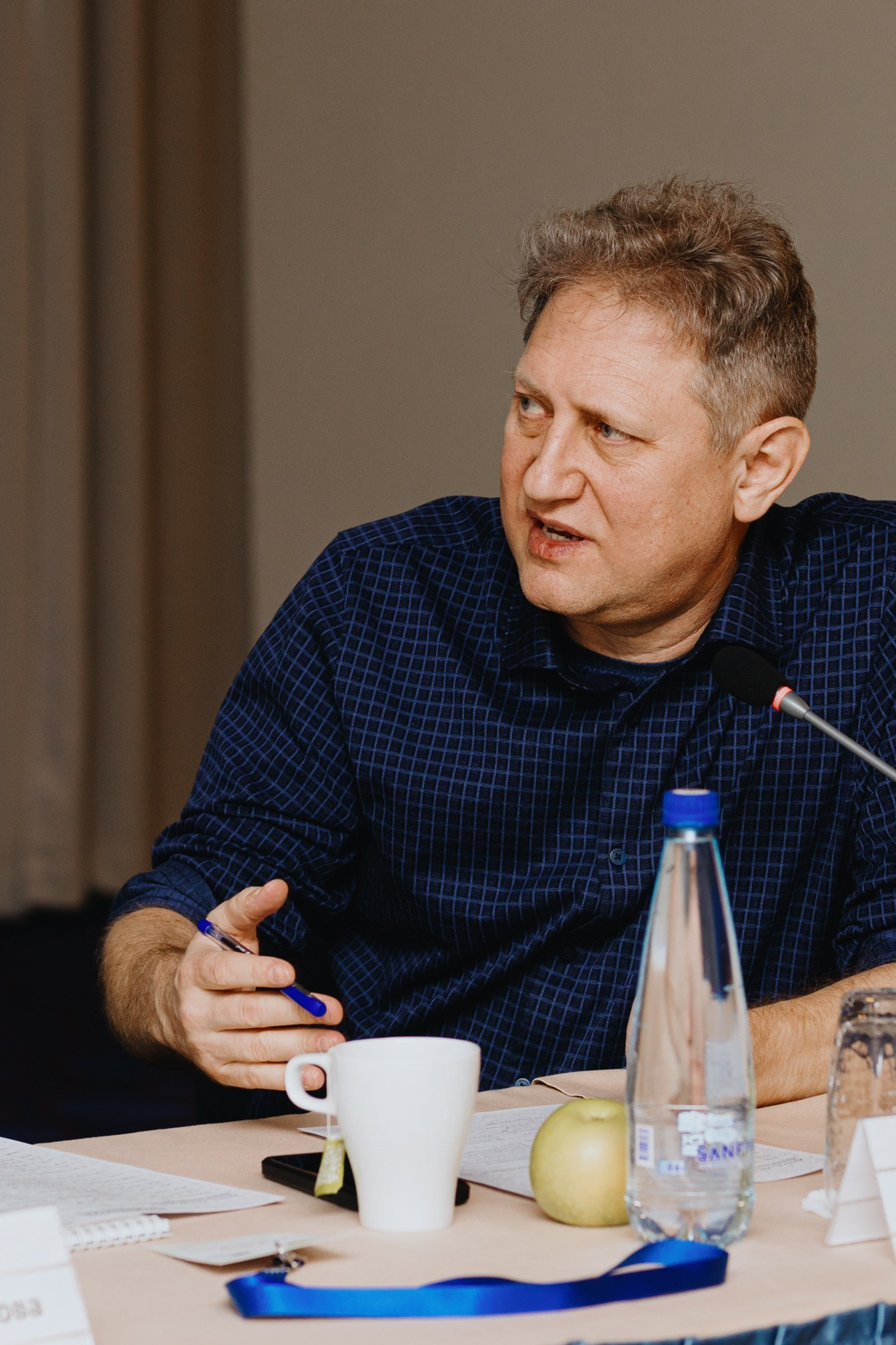 Nafta Club. Дискуссионный клуб