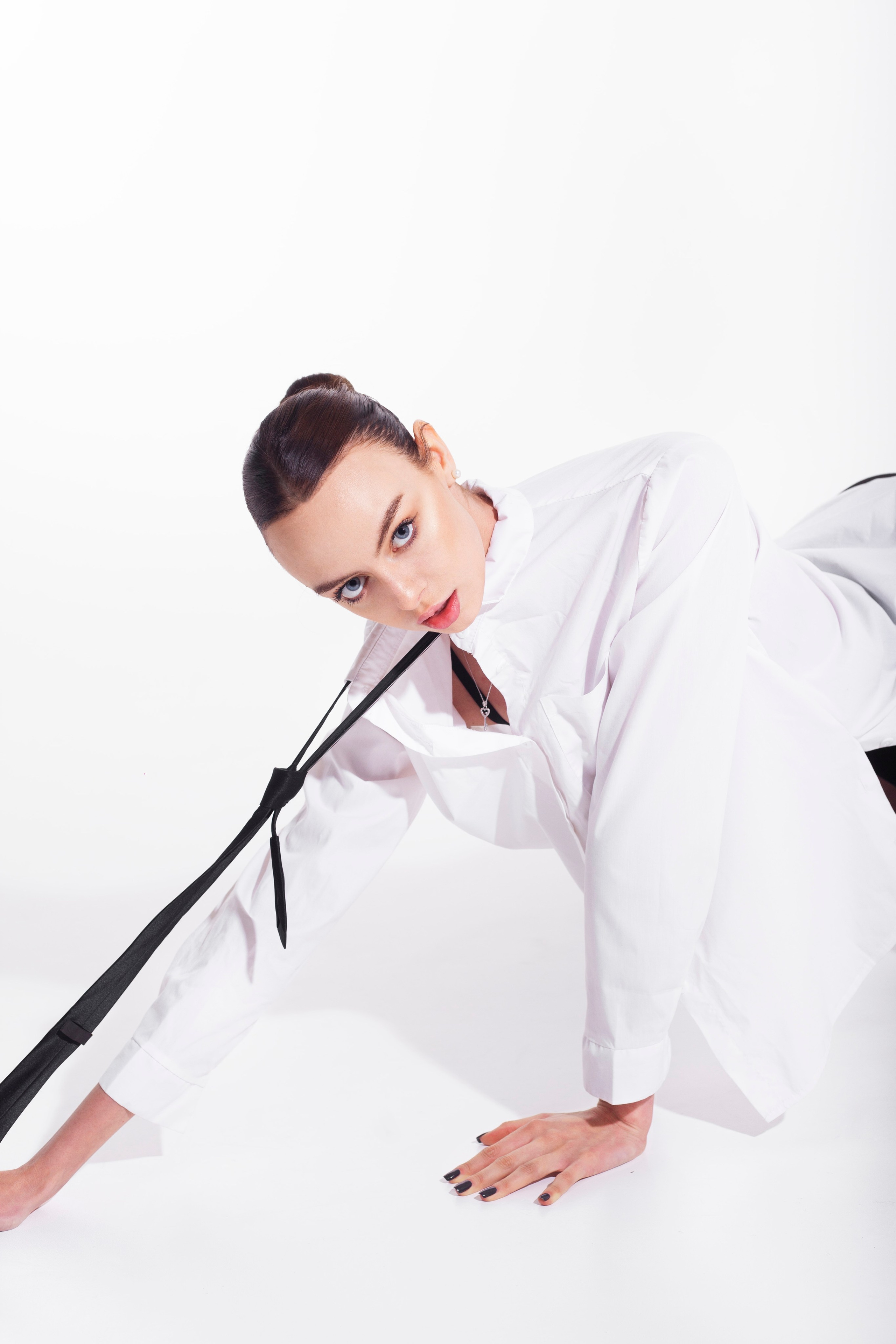 Алиса. Снежная студийная фотография. Коммерческий и индивидуальный фотограф в Ростове-на-Дону