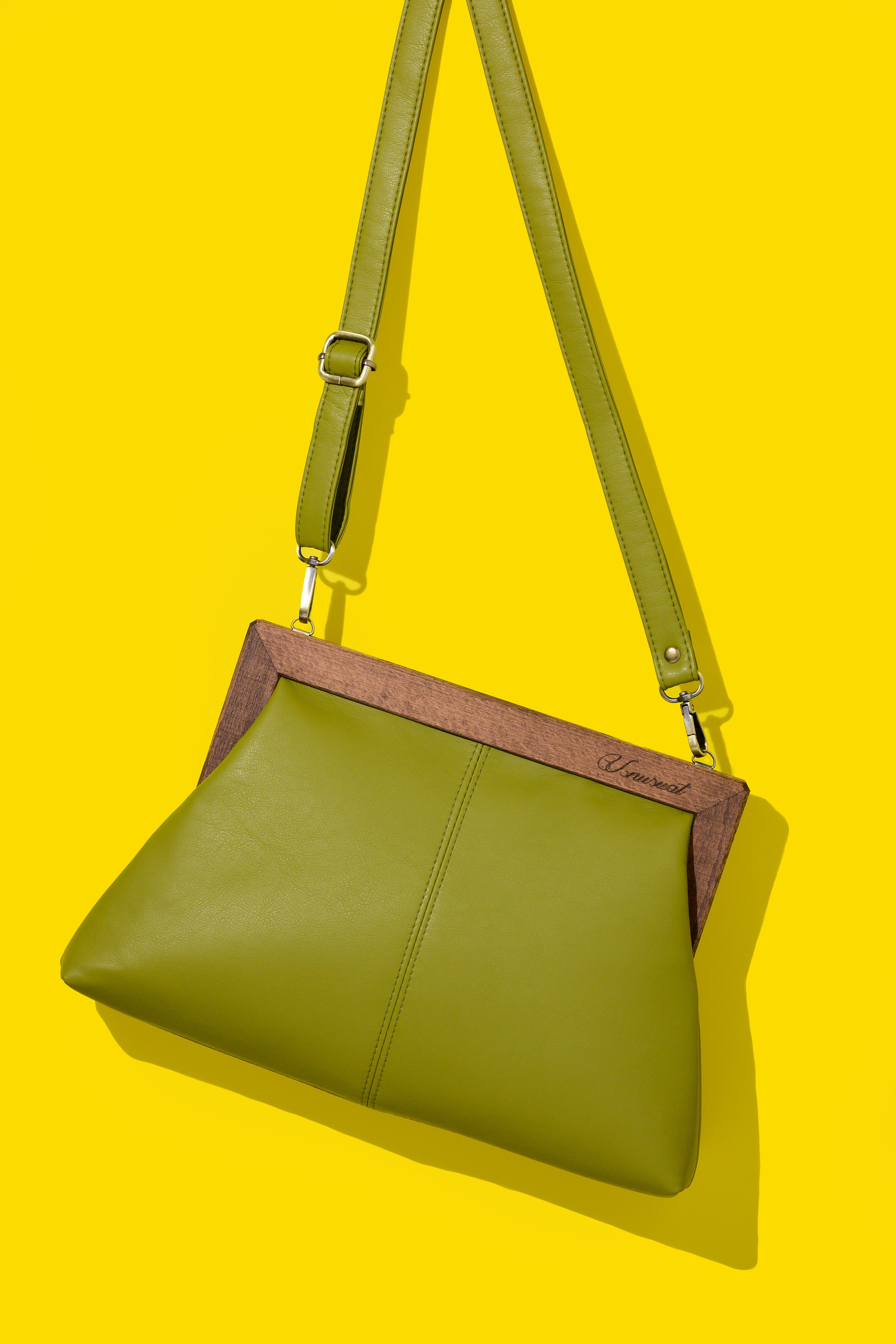 СУМКИ И АКСЕССУАРЫ