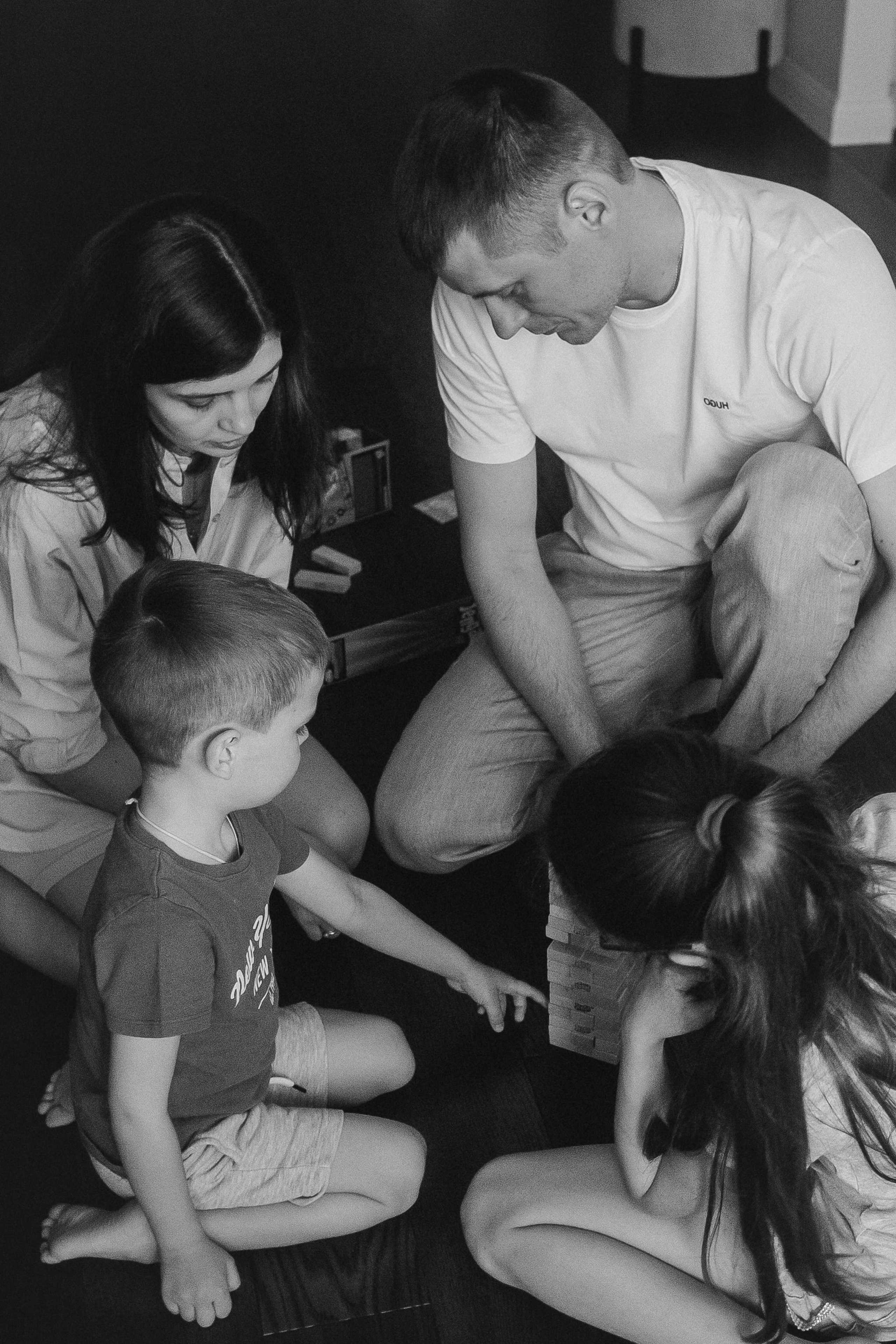 Ася с семьей