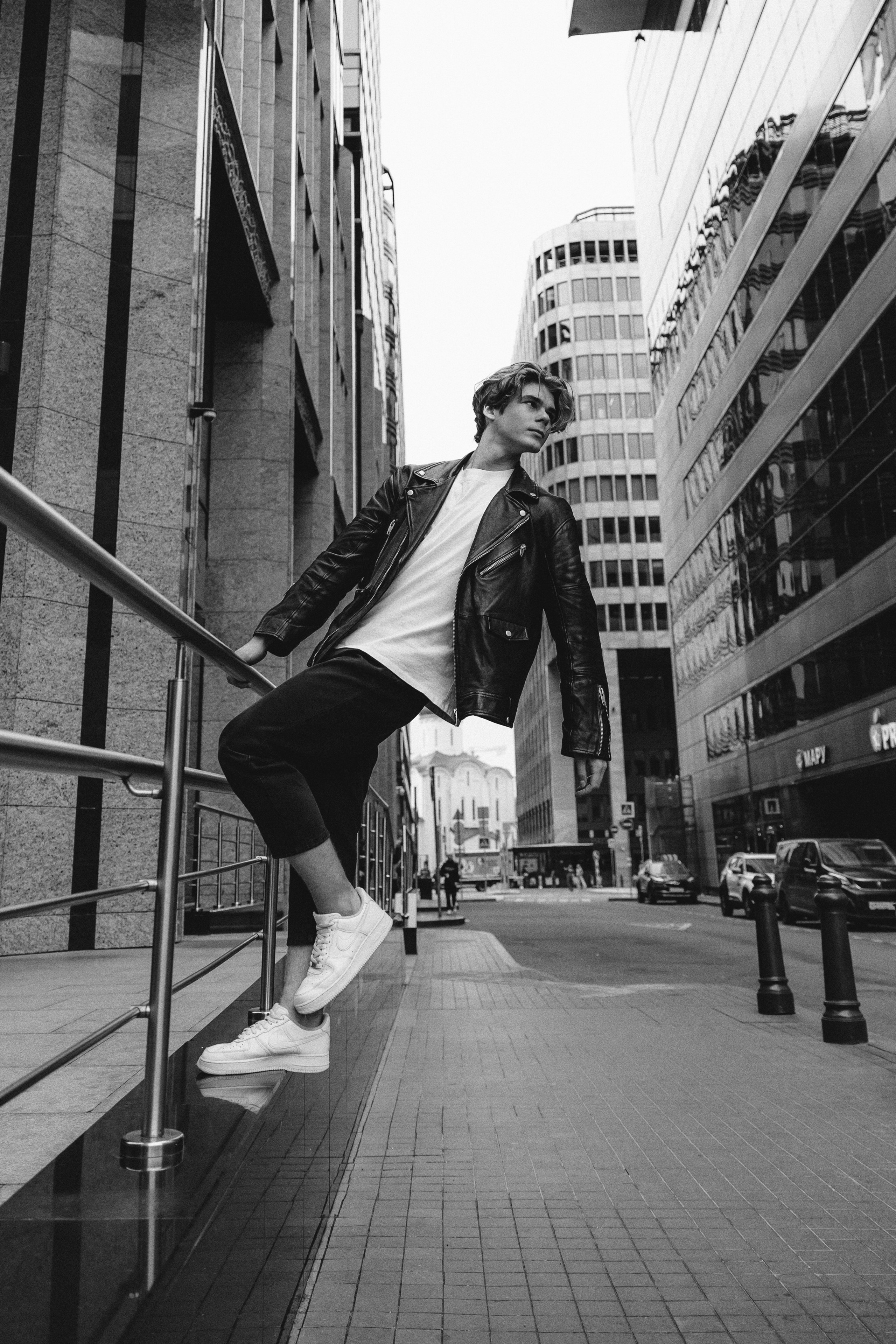 Позирование в полный рост