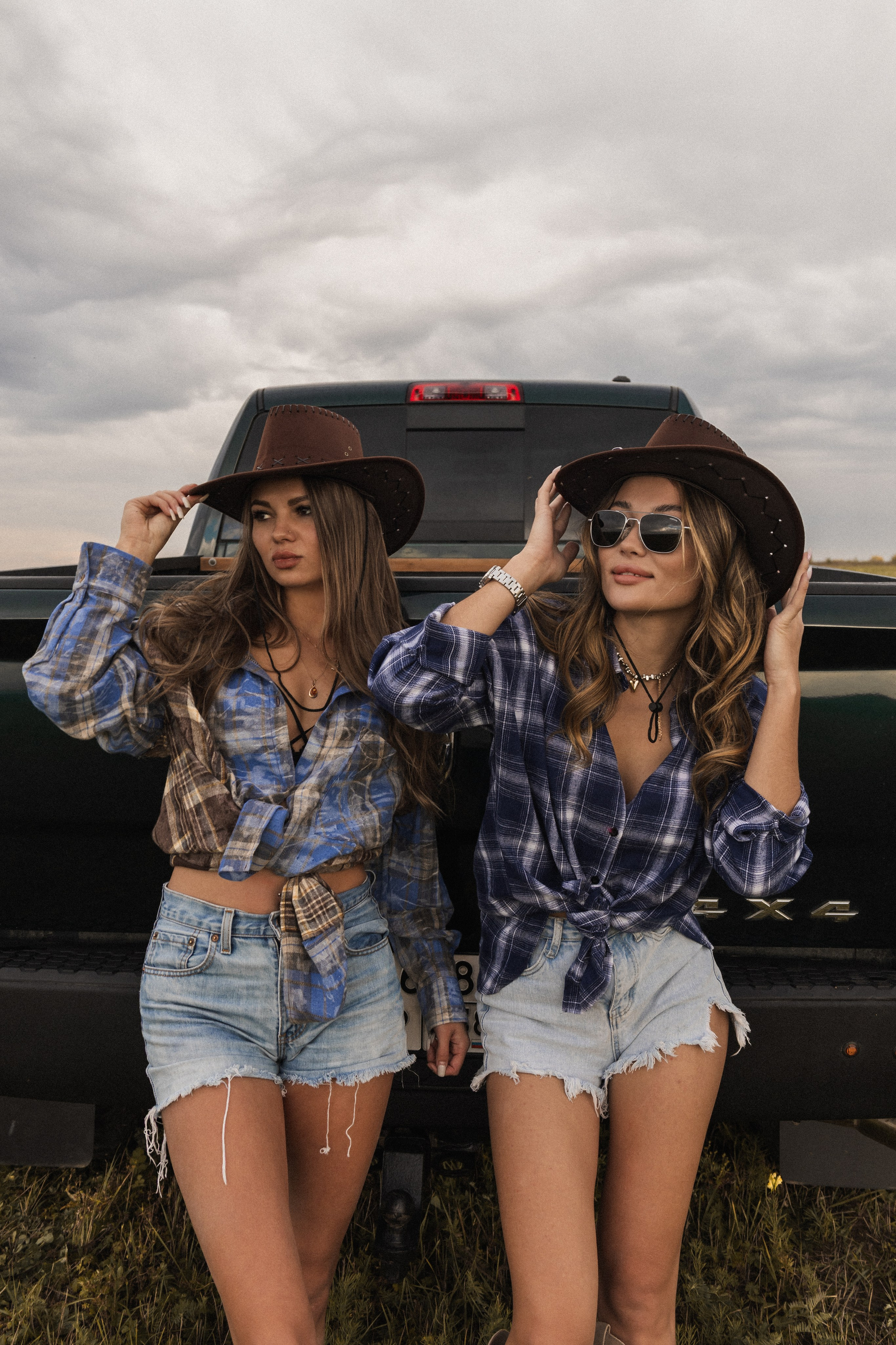 Алена и Оля