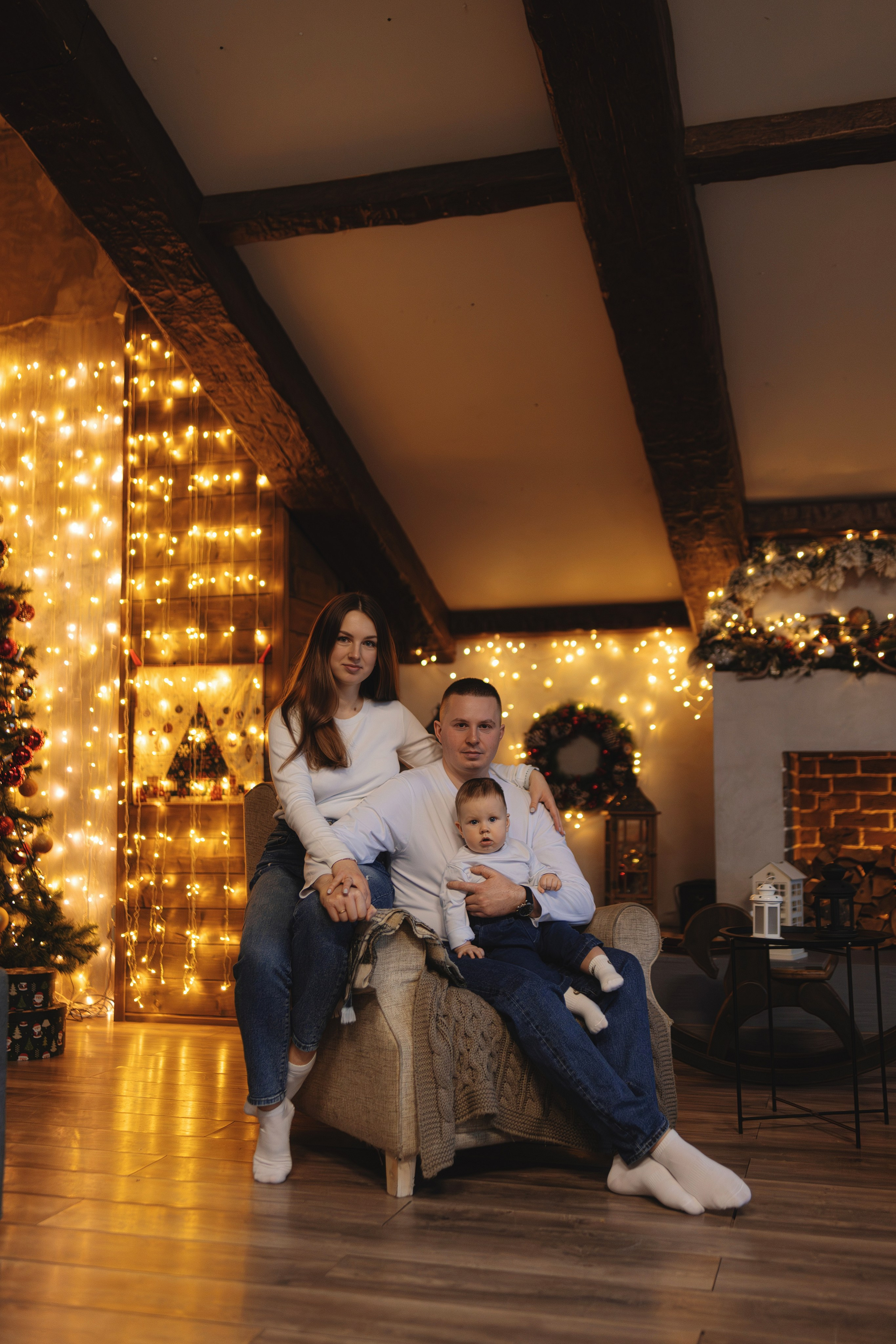 Зимнее Love story: Фотосессия в бежевых оттенках. Семейный фотограф в Москве 📸