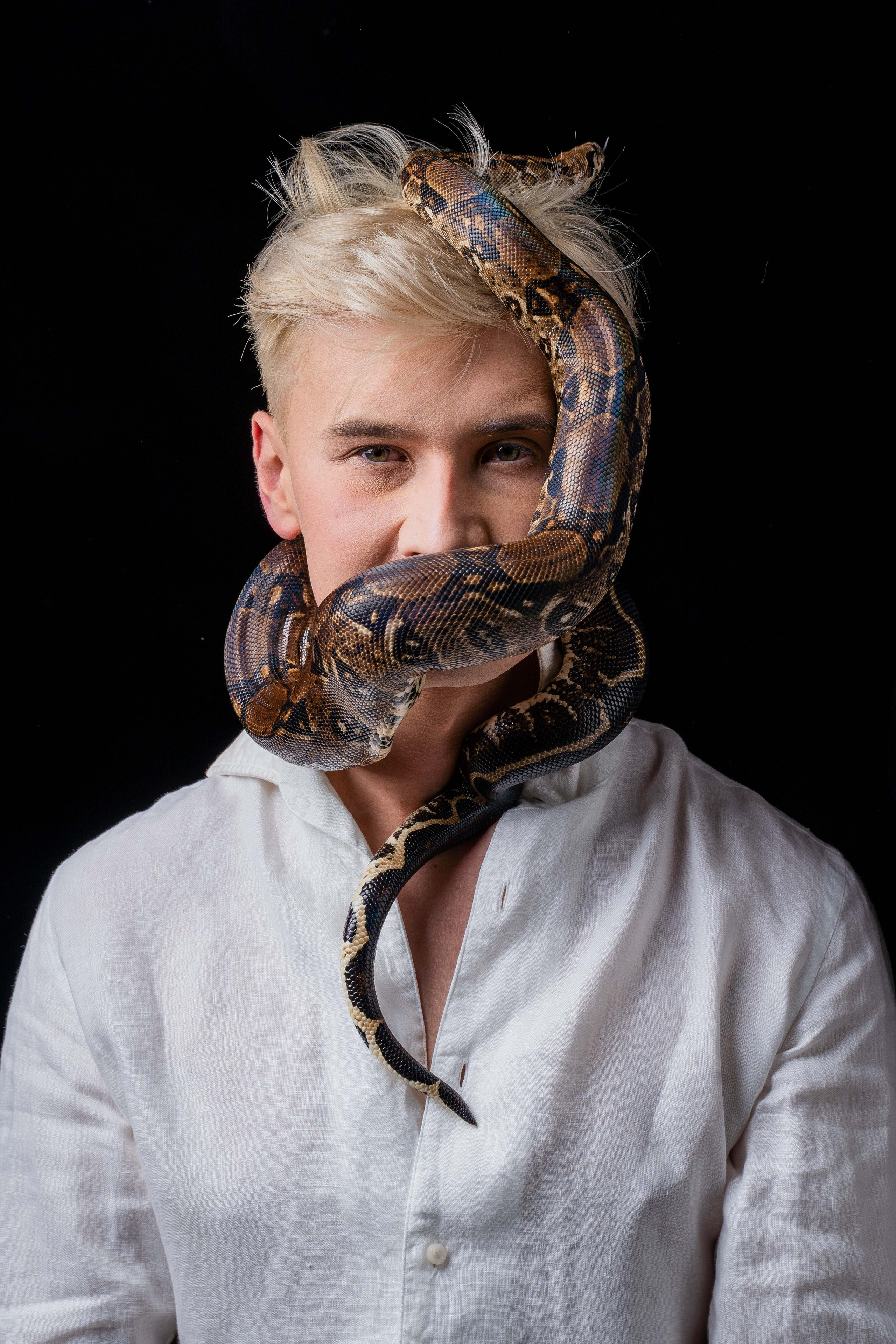 МУЖСКОЙ ПОРТРЕТ