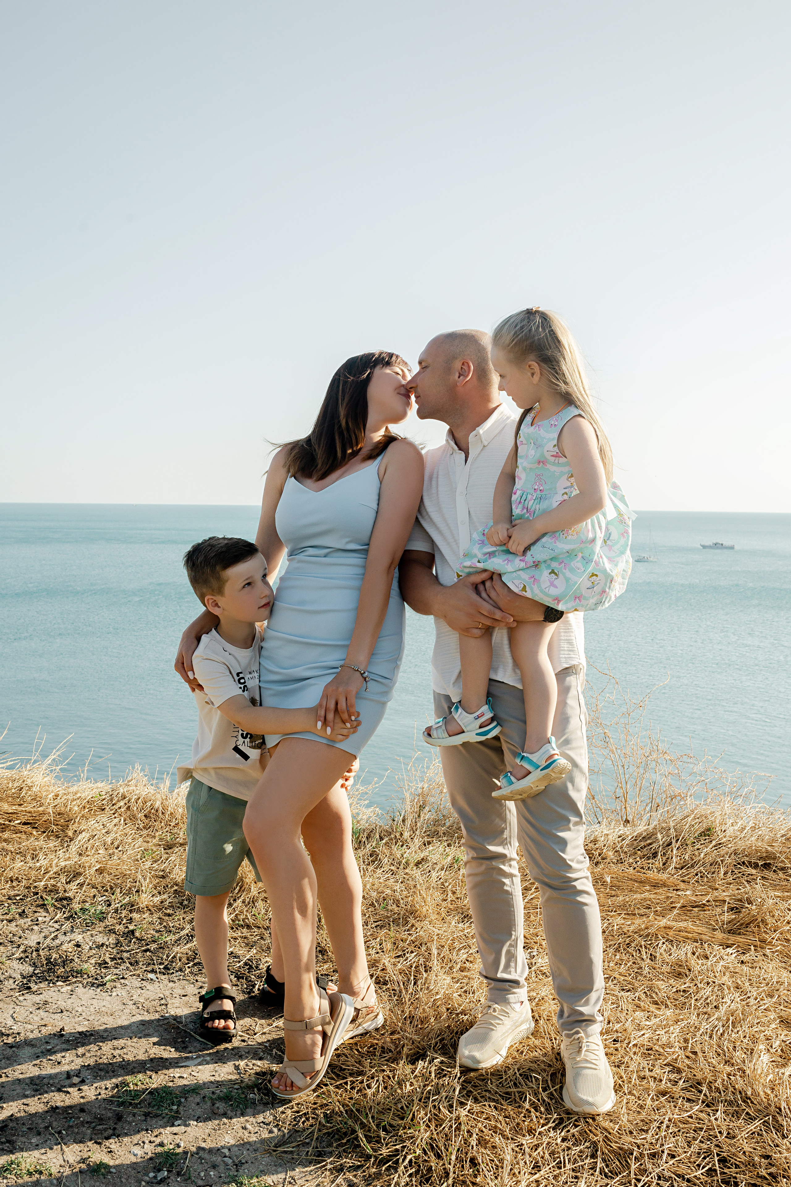 Анастасия и Владимир с дочерью. Фотограф в Геленджике, Архипо-Осиповке, Абрау-Дюрсо, Кринице Виктория