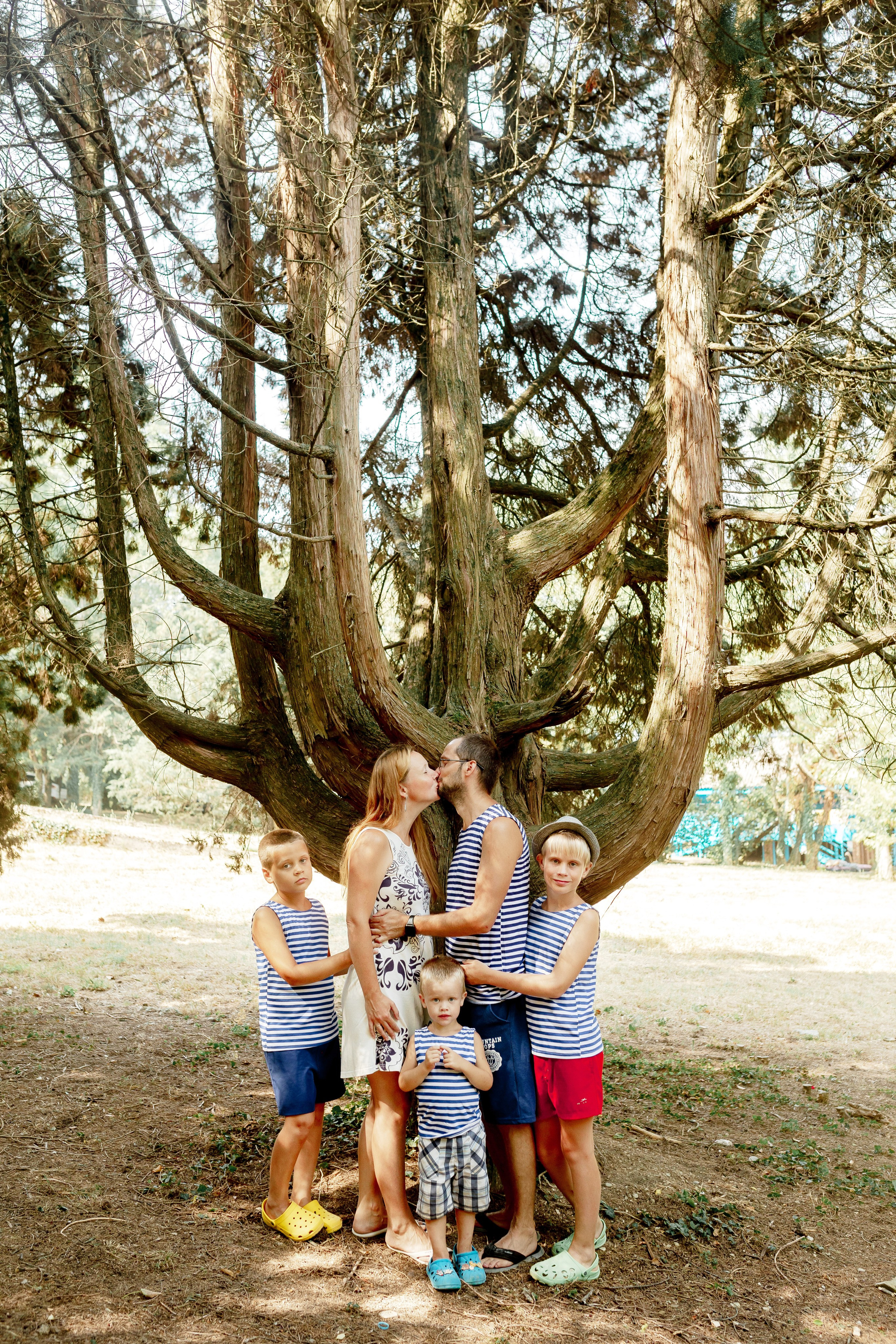 Екатерина и Александр с дочерьми. Фотограф в Геленджике, Архипо-Осиповке, Абрау-Дюрсо, Кринице Виктория