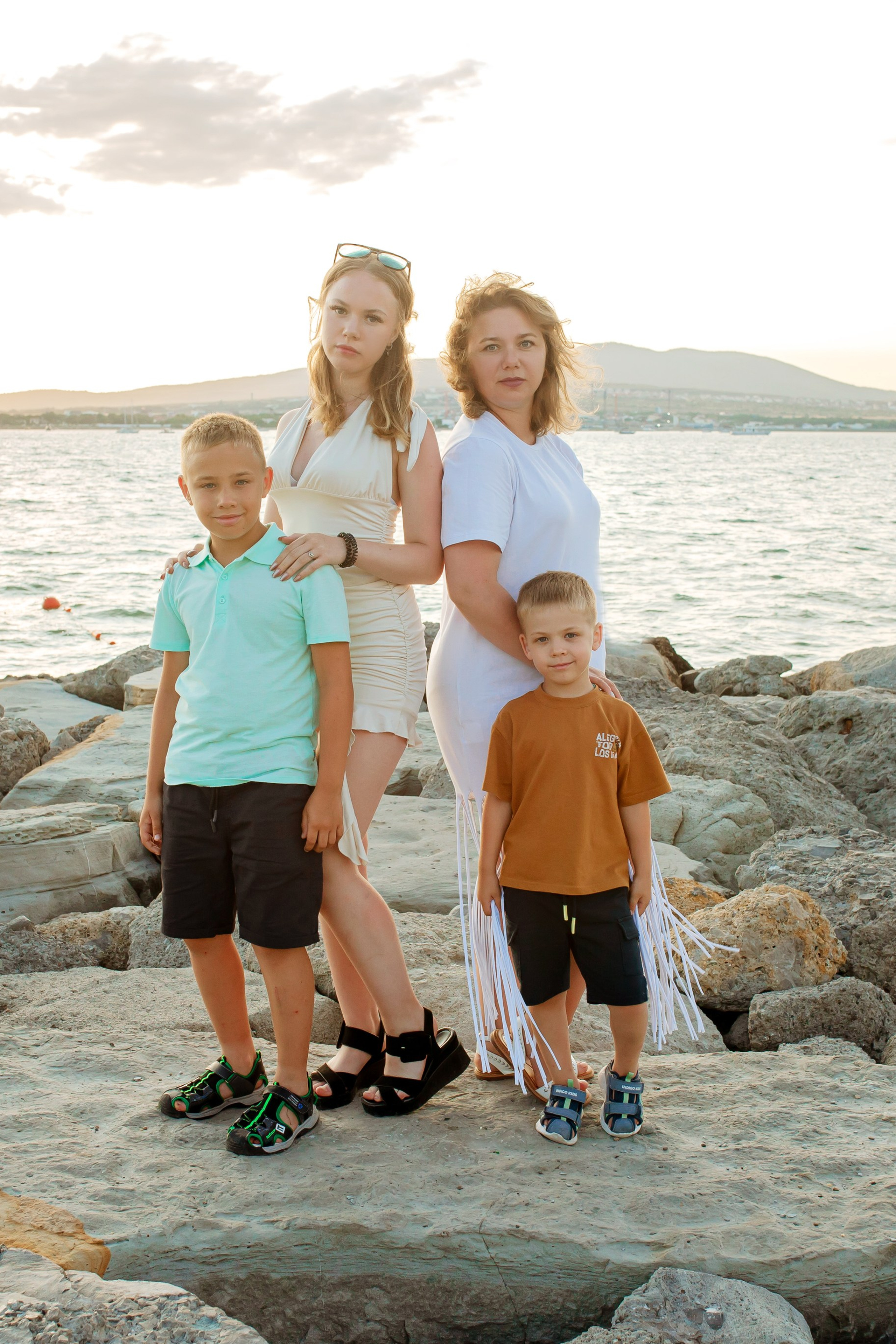 АРина и Полина. Фотограф в Геленджике, Архипо-Осиповке, Абрау-Дюрсо, Кринице Виктория