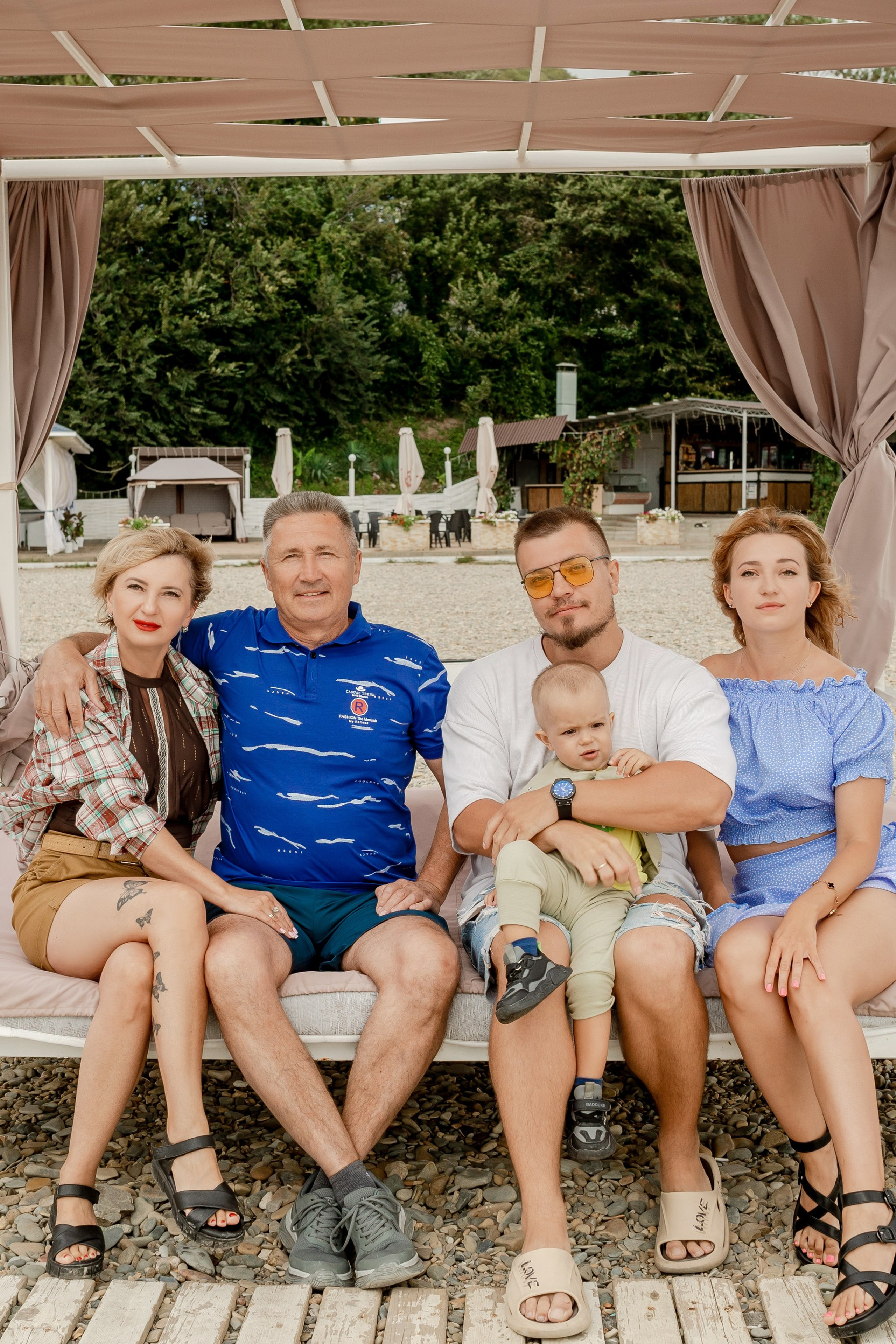 Сабина, Варя, Оля и Снежана. Фотосессия в Абрау. Фотограф в Геленджике, Архипо-Осиповке, Абрау-Дюрсо, Кринице Виктория