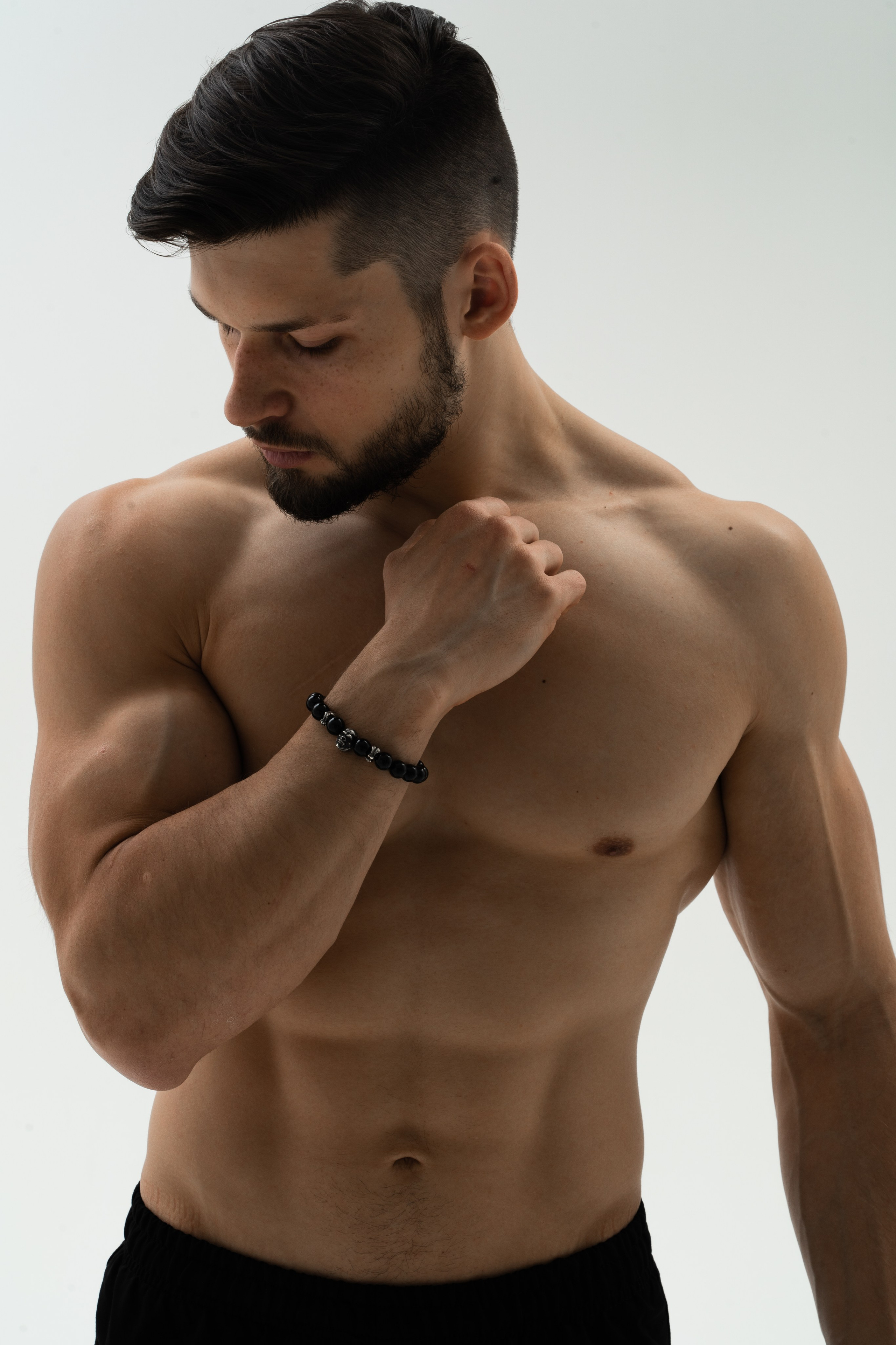 Филипп 50 — L / рост — 180. Предметная фотостудия AURA